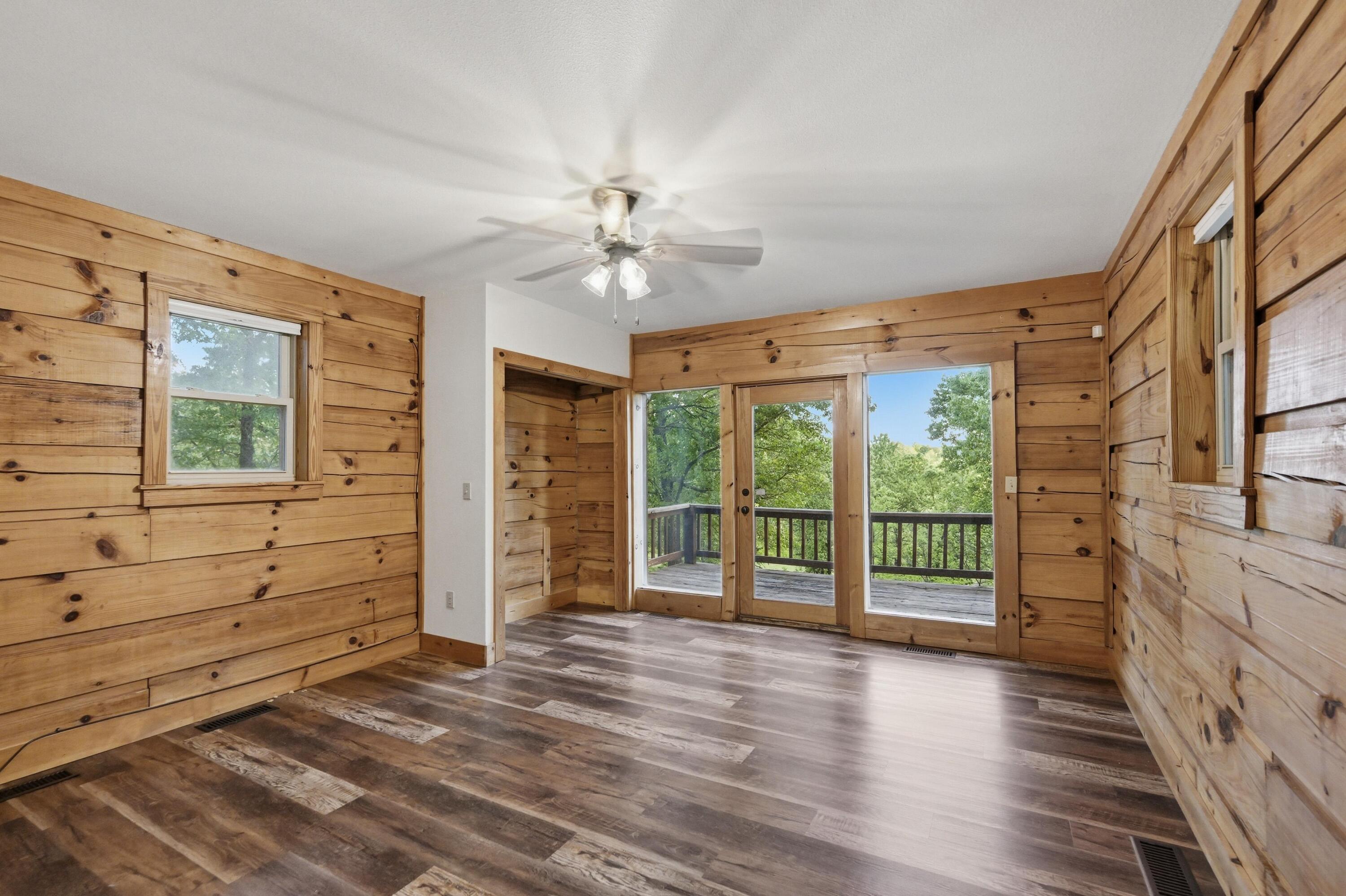 10613 And 10633 Poppy Drive Property Photo 44