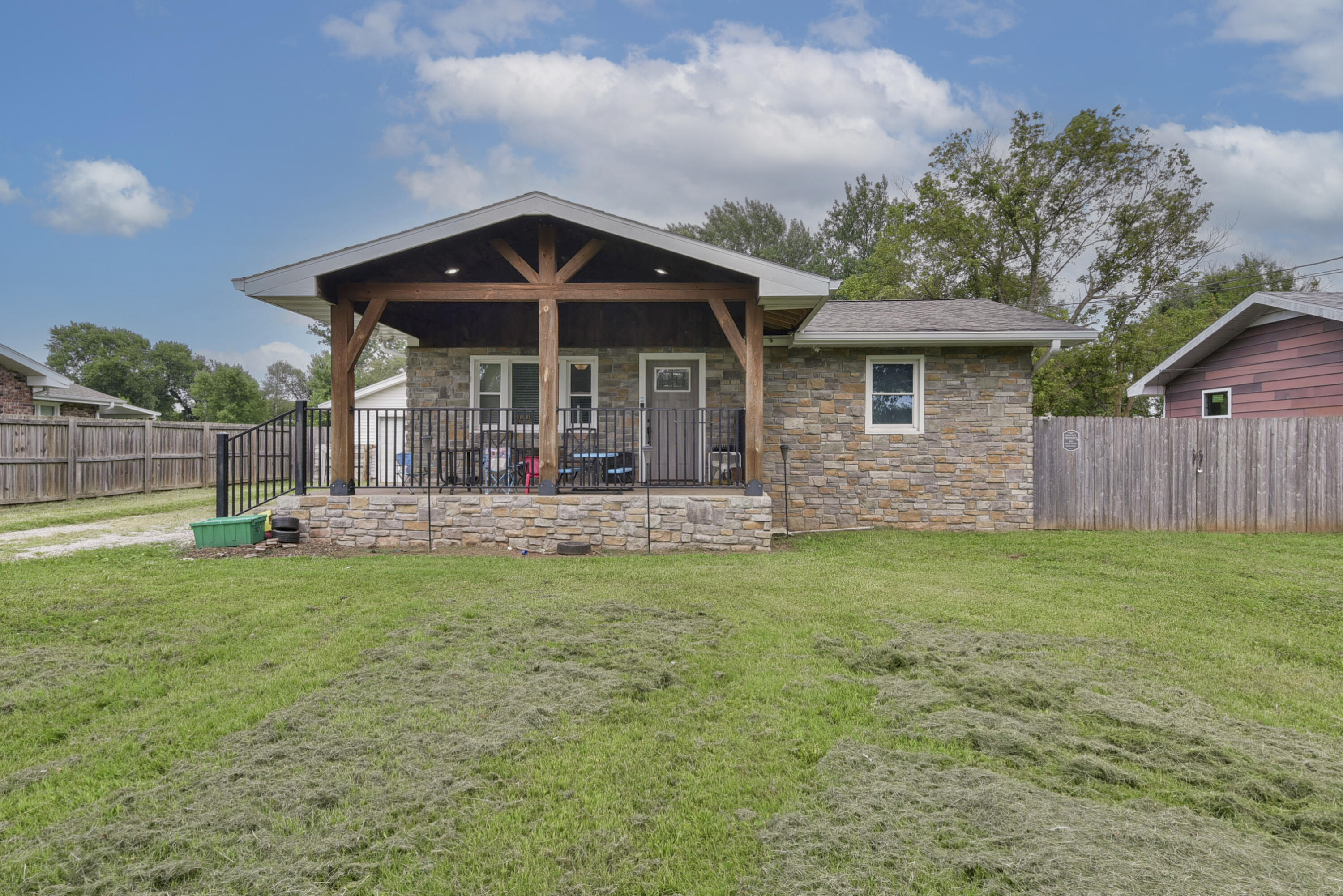 604 North Meteor Avenue Property Photo 16