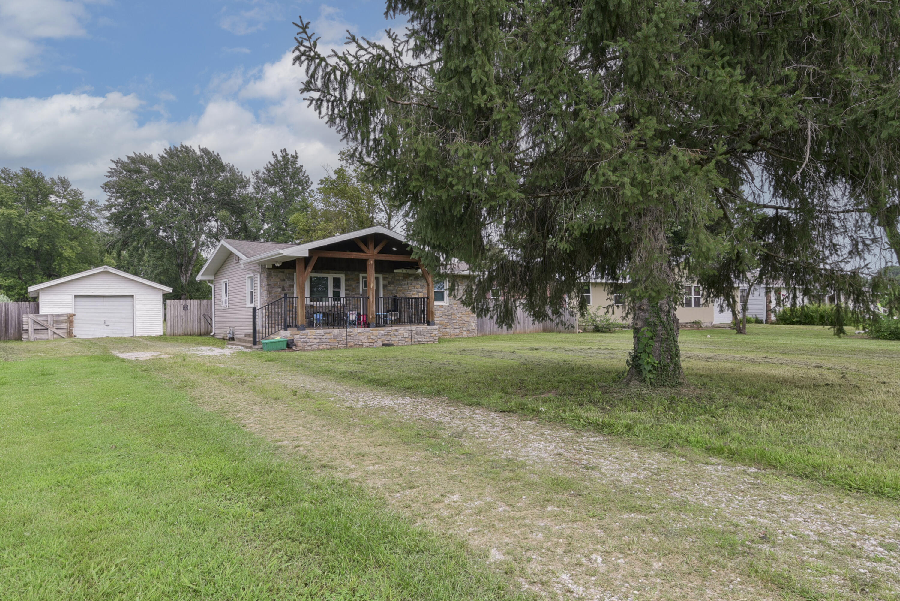 604 North Meteor Avenue Property Photo 17