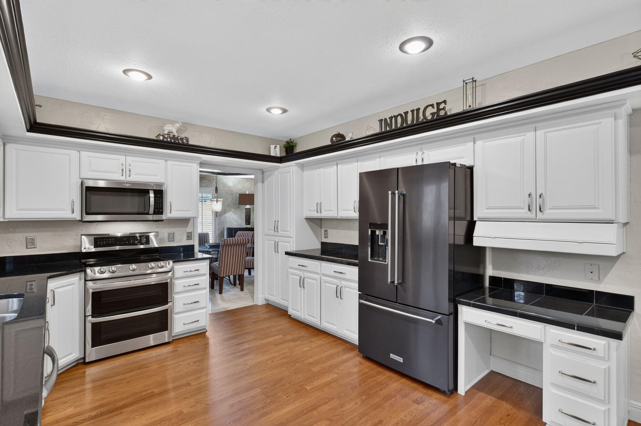 5809 South Clay Avenue Property Photo 13