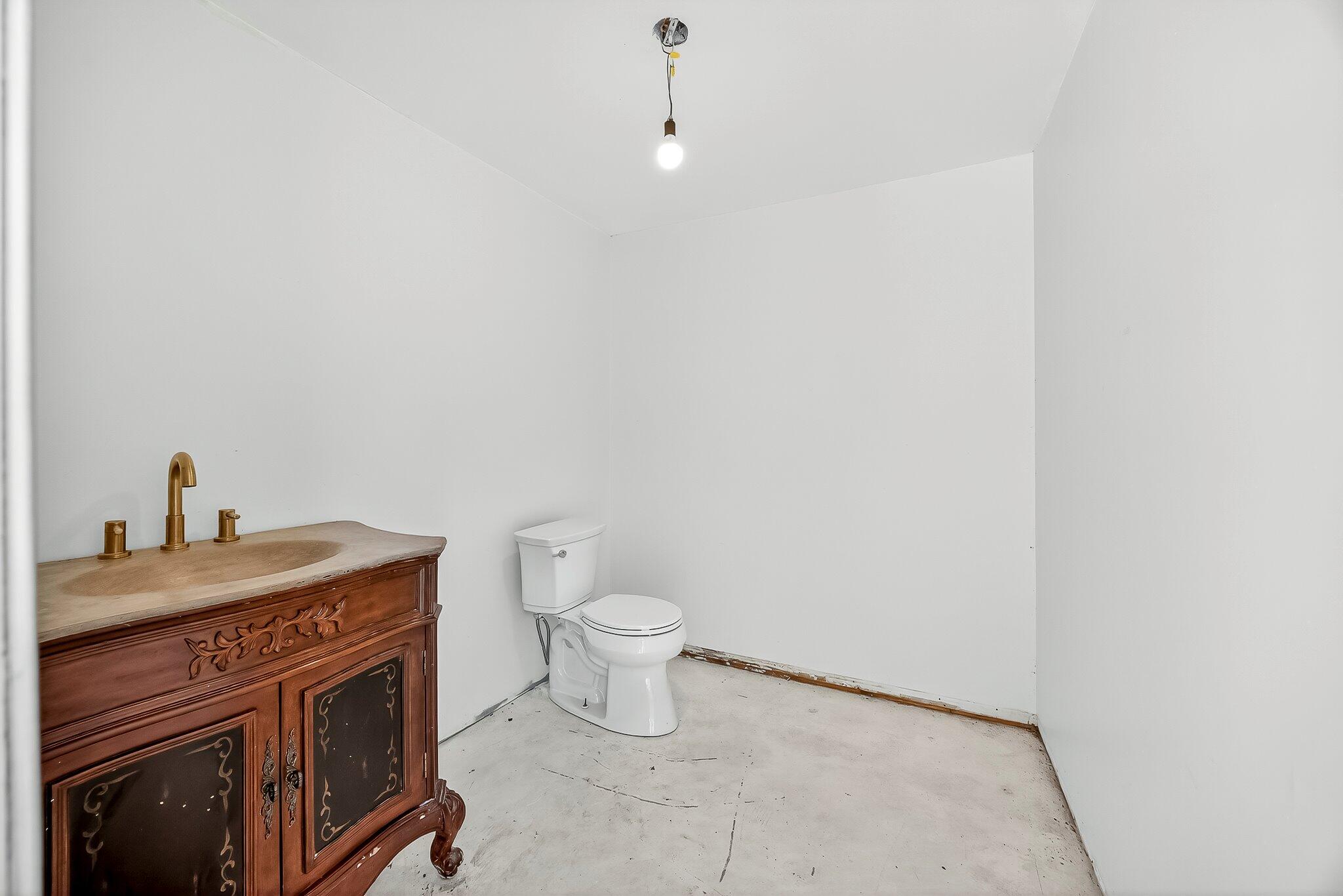206 North Main Street Property Photo 27