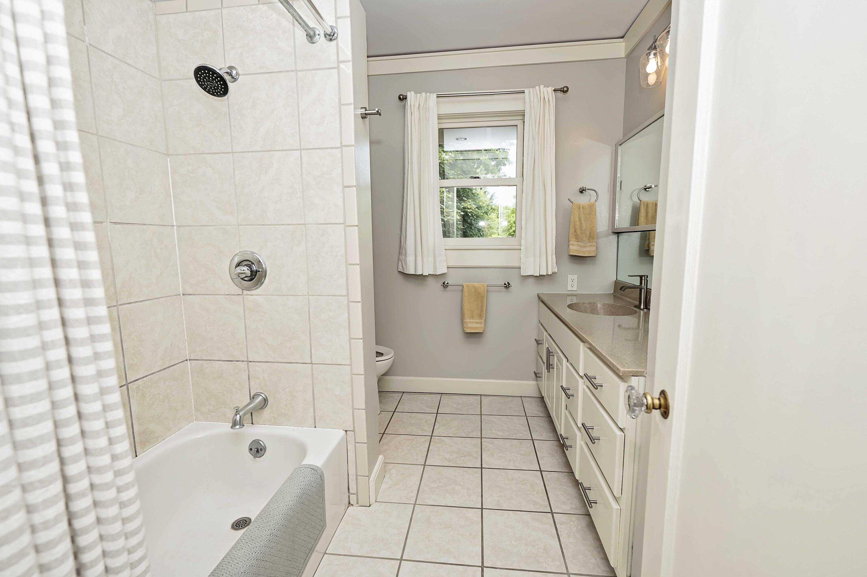 941 South Pickwick Avenue Property Photo 29