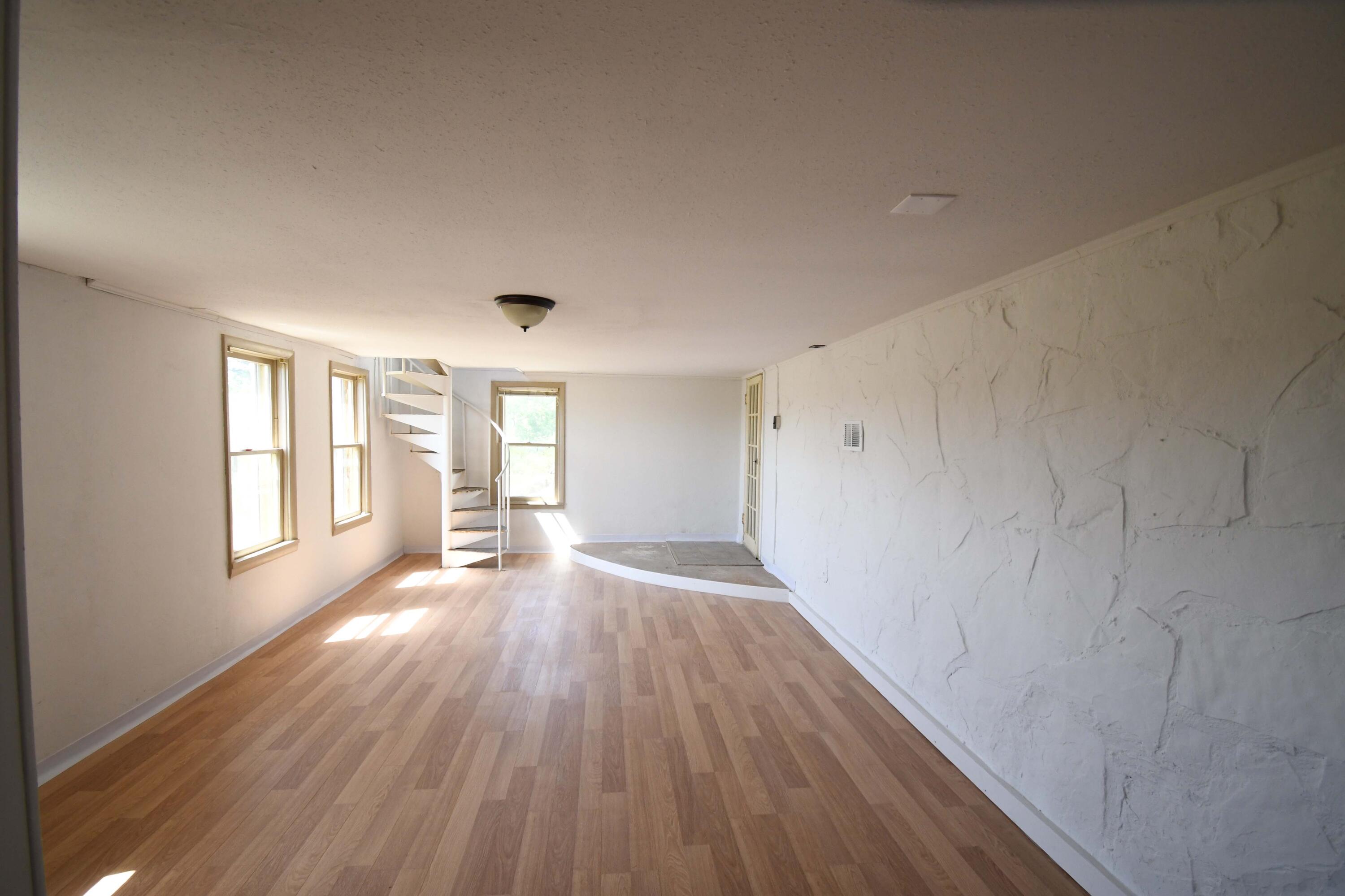184 Amherst Road Property Photo 28