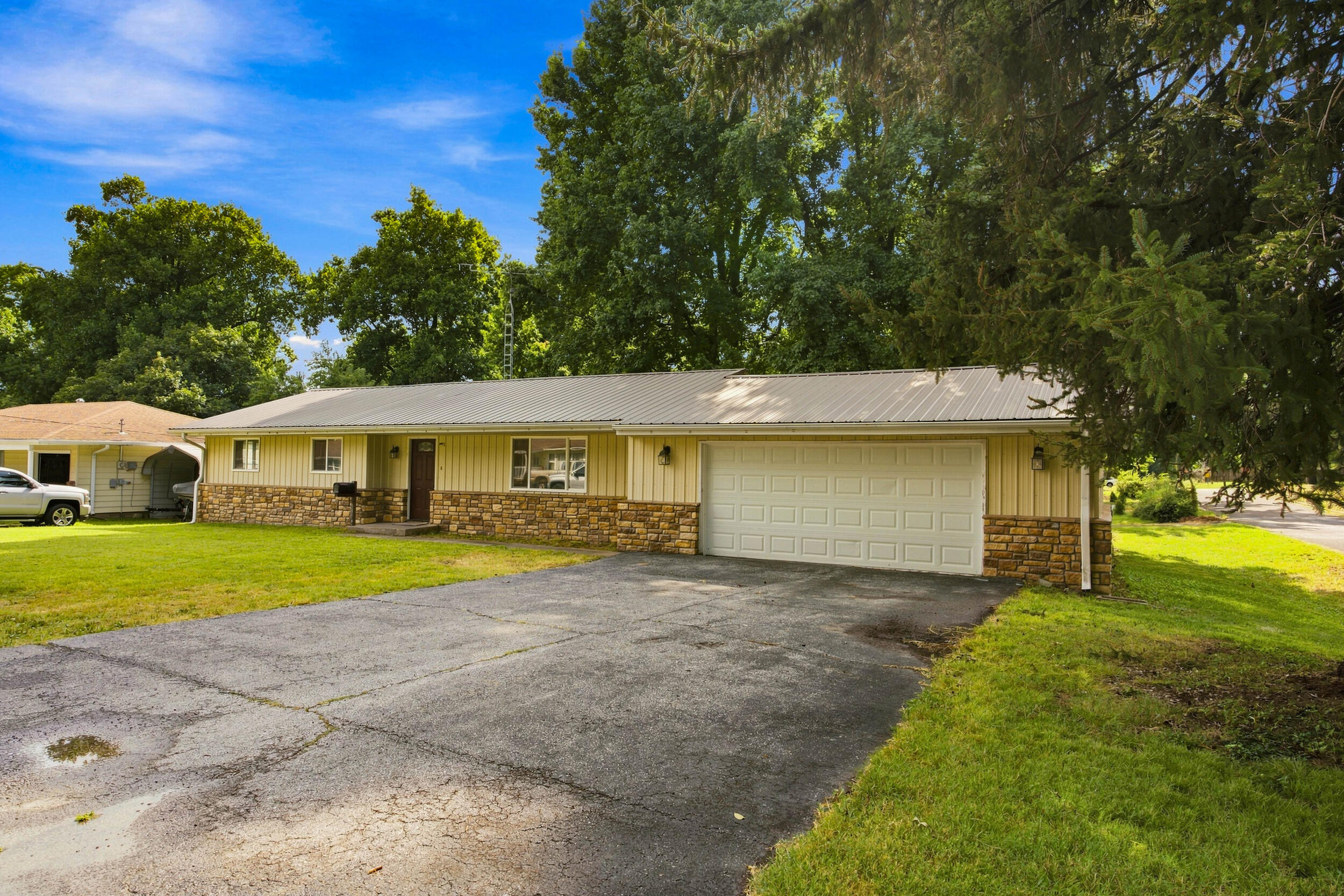 1314 7th Street Property Photo 2