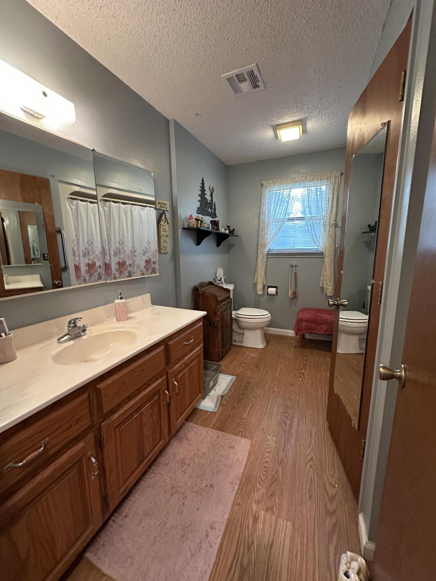 122 Riverview Drive Property Photo 9