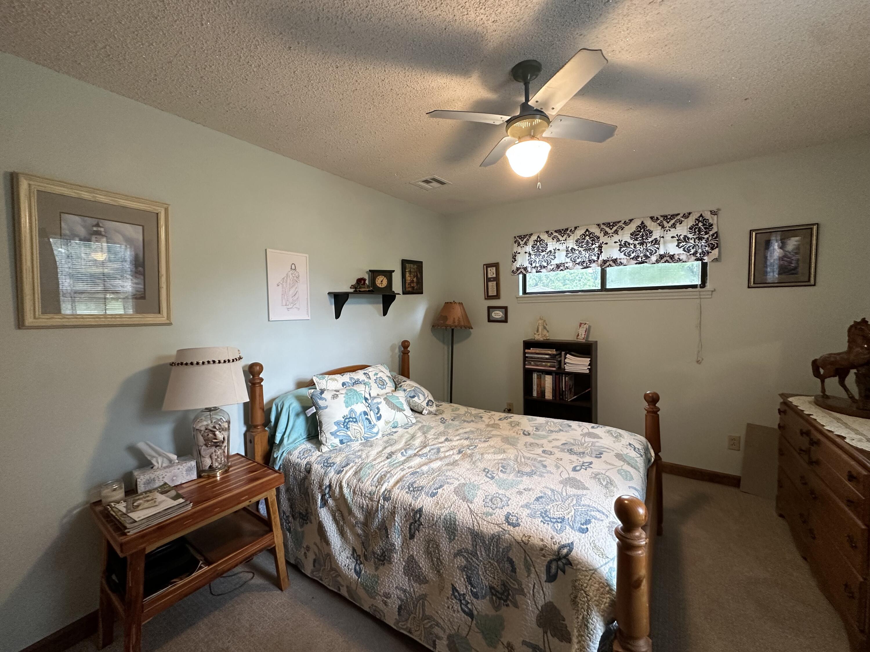 122 Riverview Drive Property Photo 12