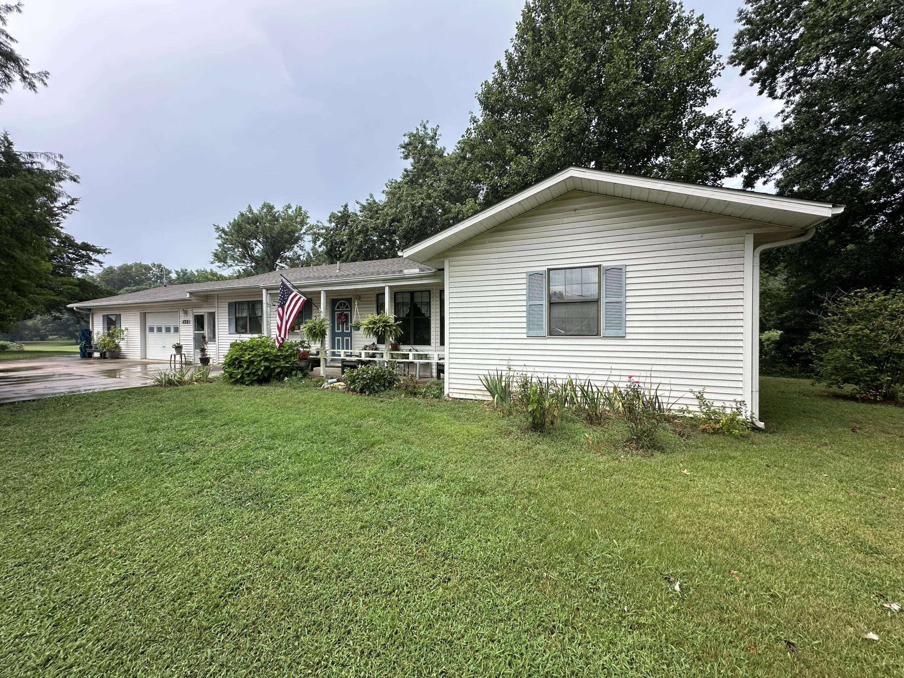 122 Riverview Drive Property Photo 20