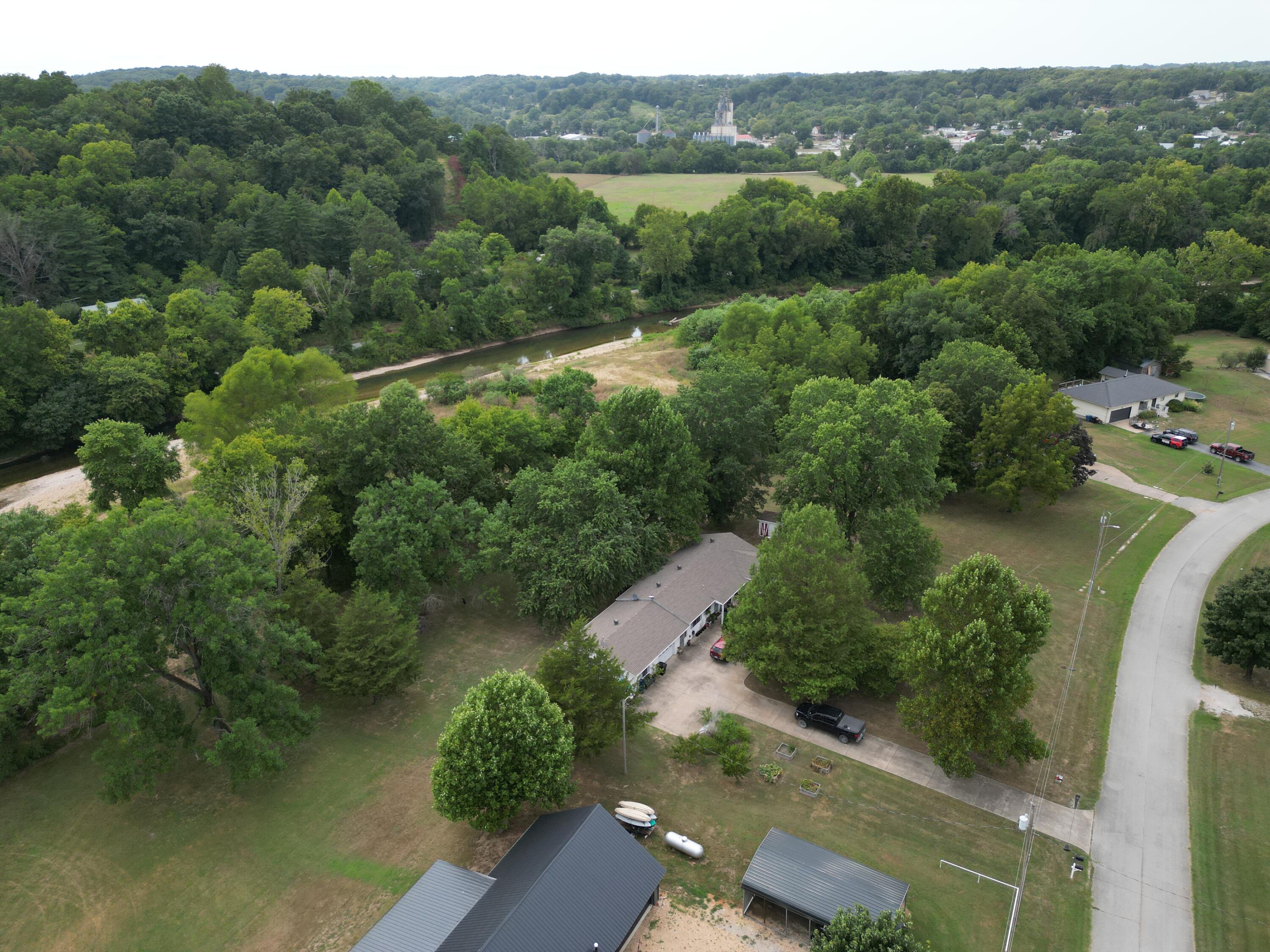 122 Riverview Drive Property Photo 32