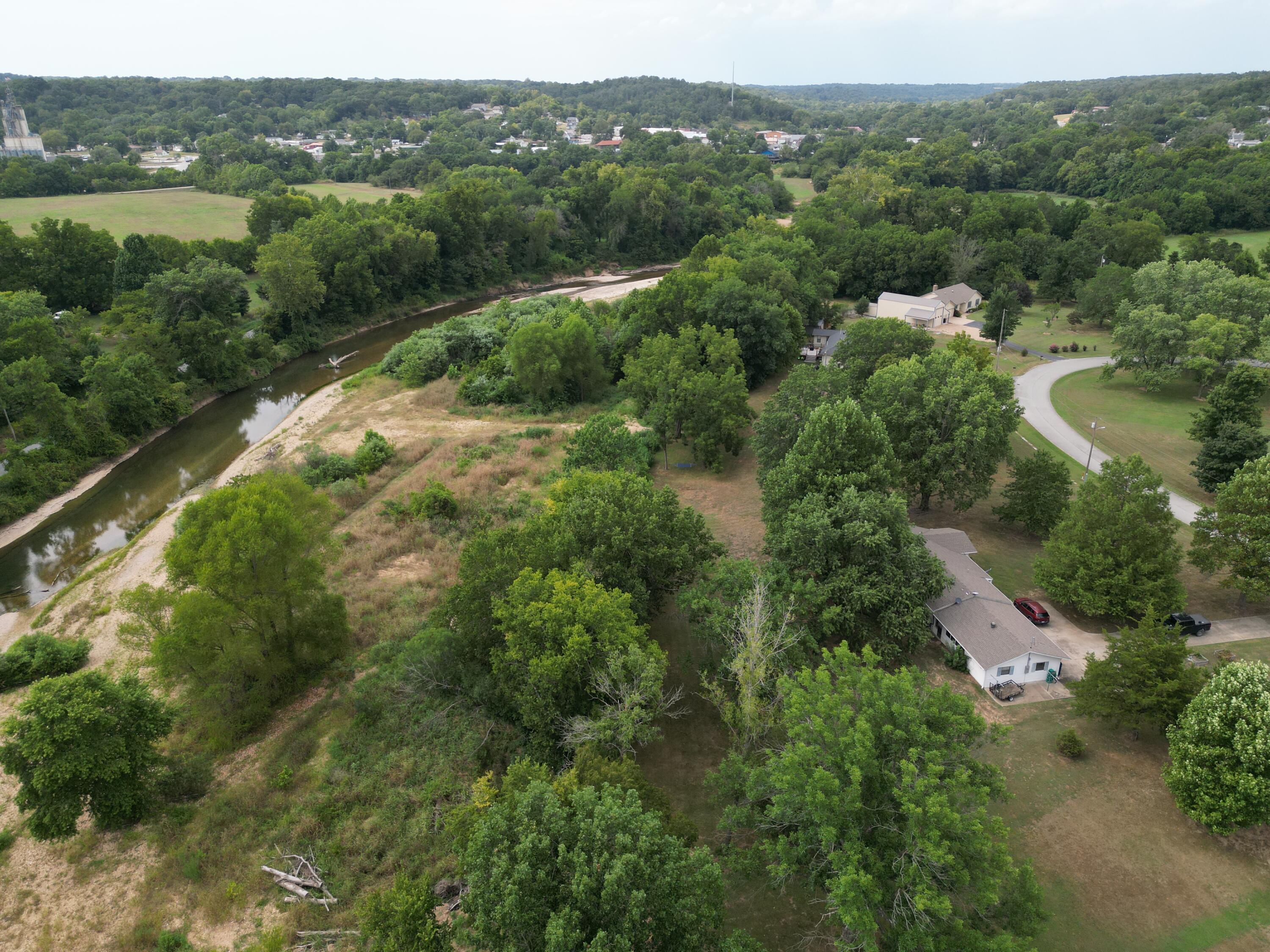 122 Riverview Drive Property Photo 33