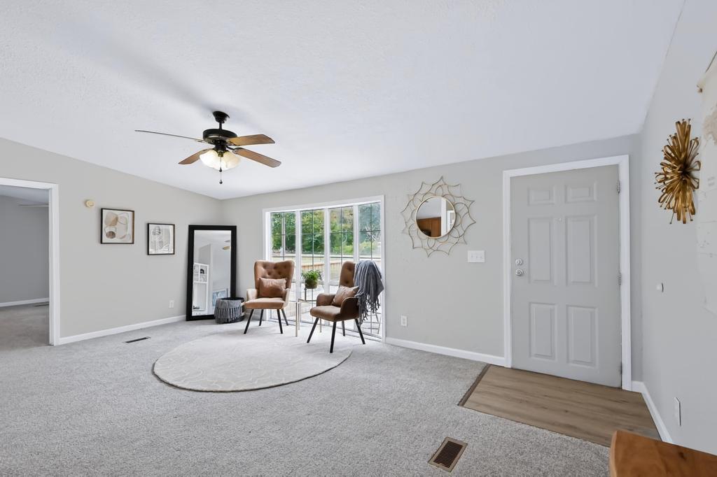 6045 Highway 60 Property Photo 5