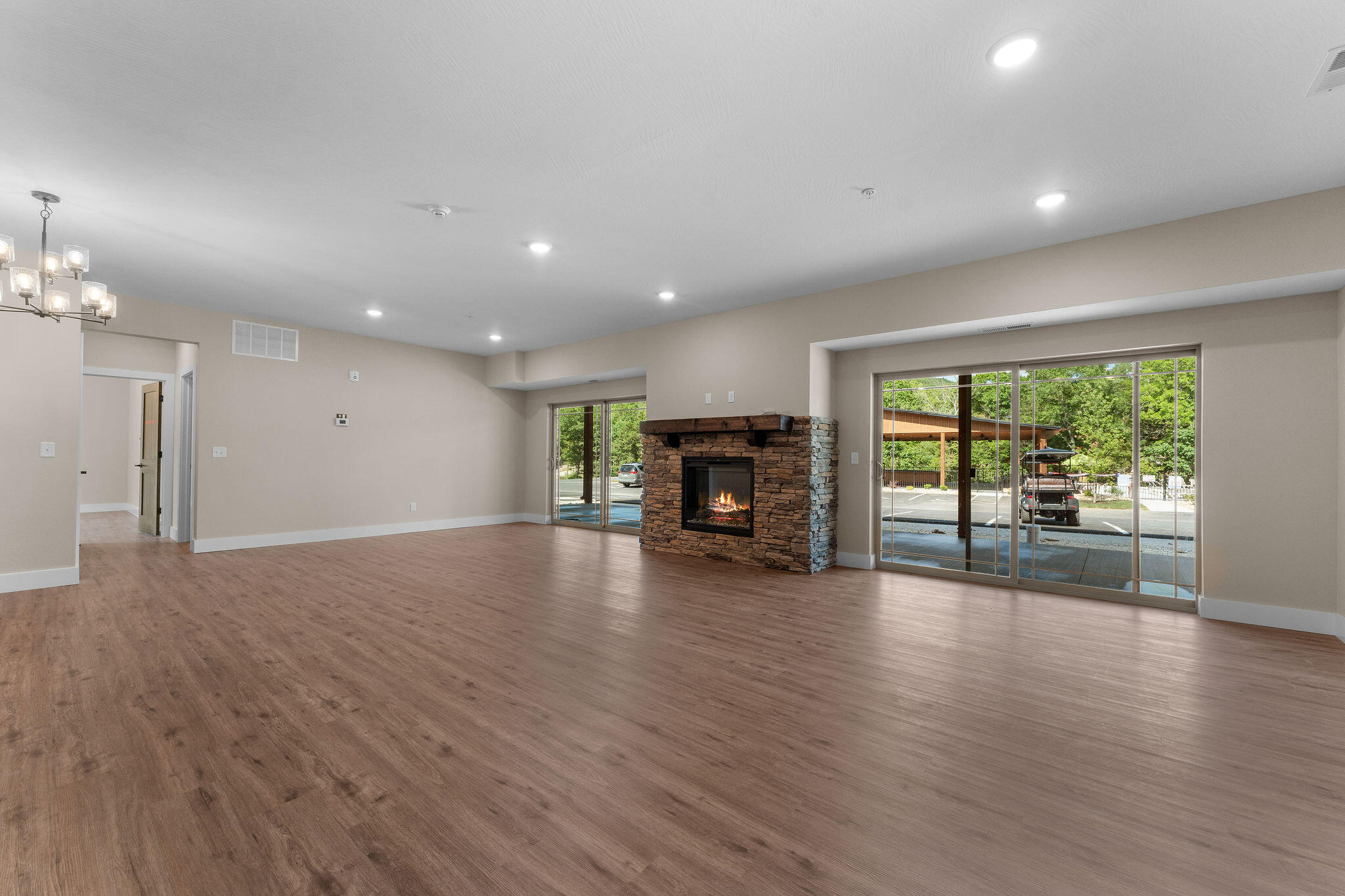 120 Pavilion Court Property Photo 4