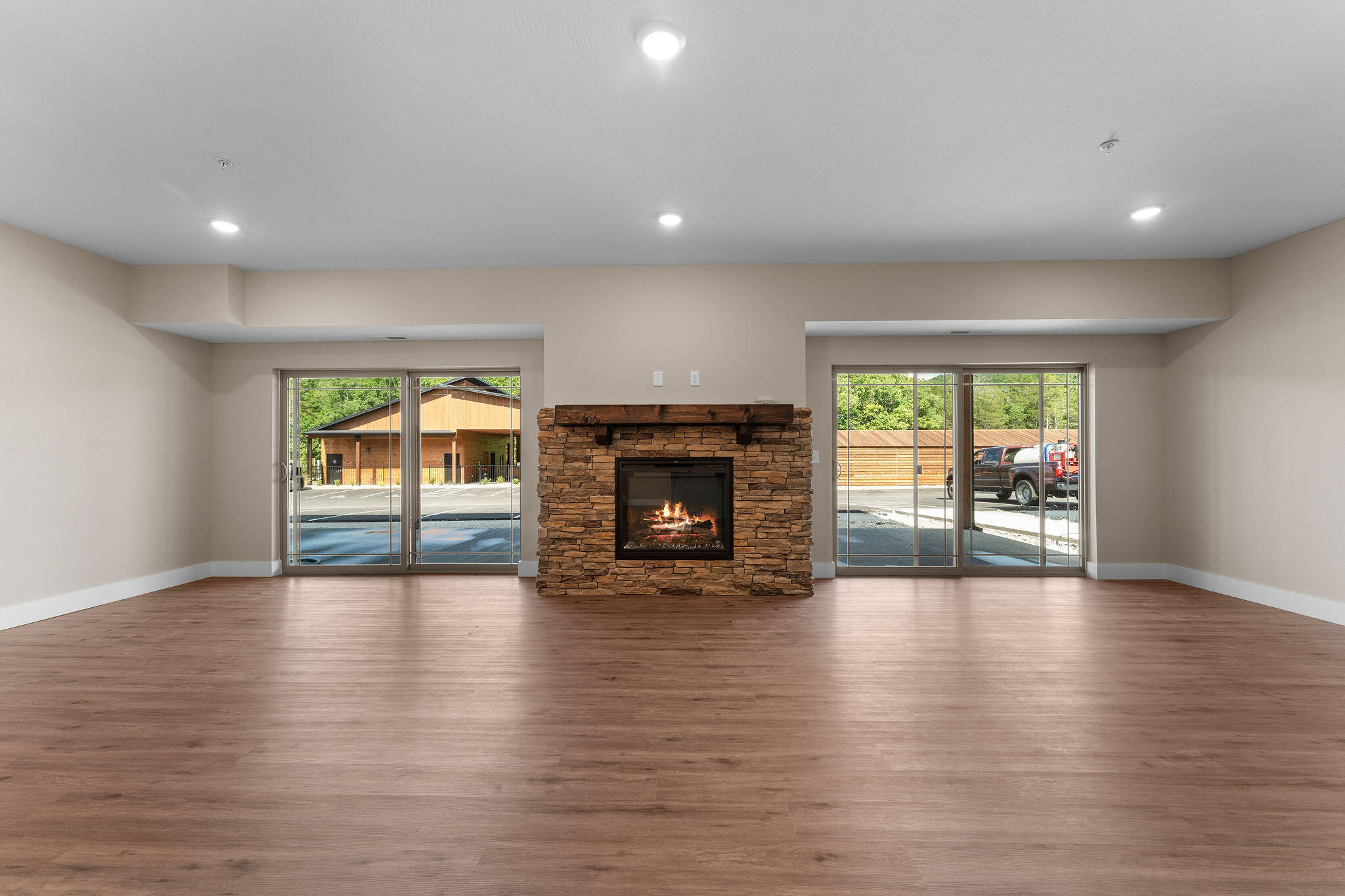 120 Pavilion Court Property Photo 11