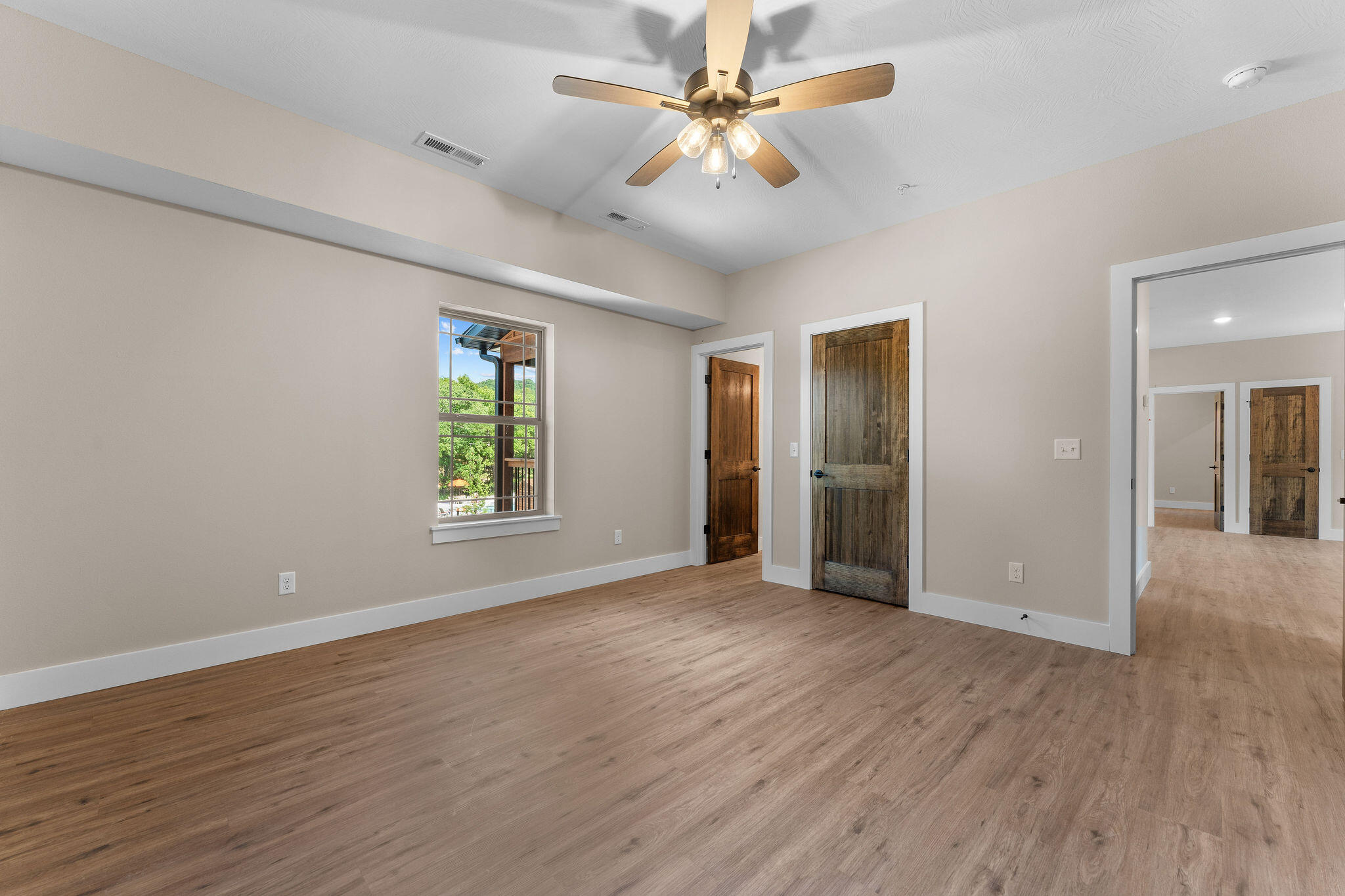 120 Pavilion Court Property Photo 32