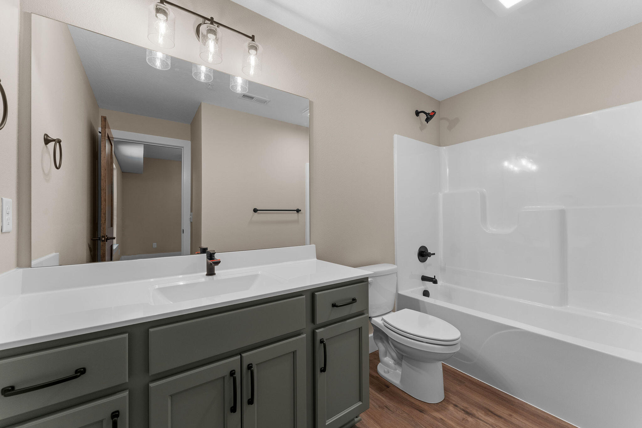 120 Pavilion Court Property Photo 33