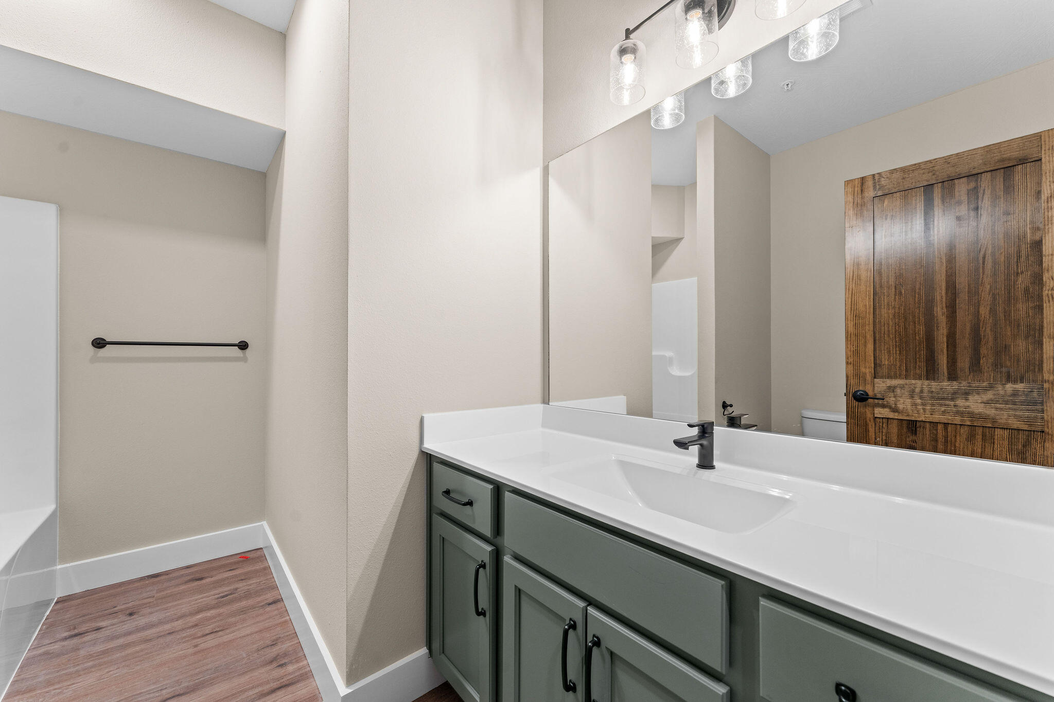 130 Pavilion Court Property Photo 15