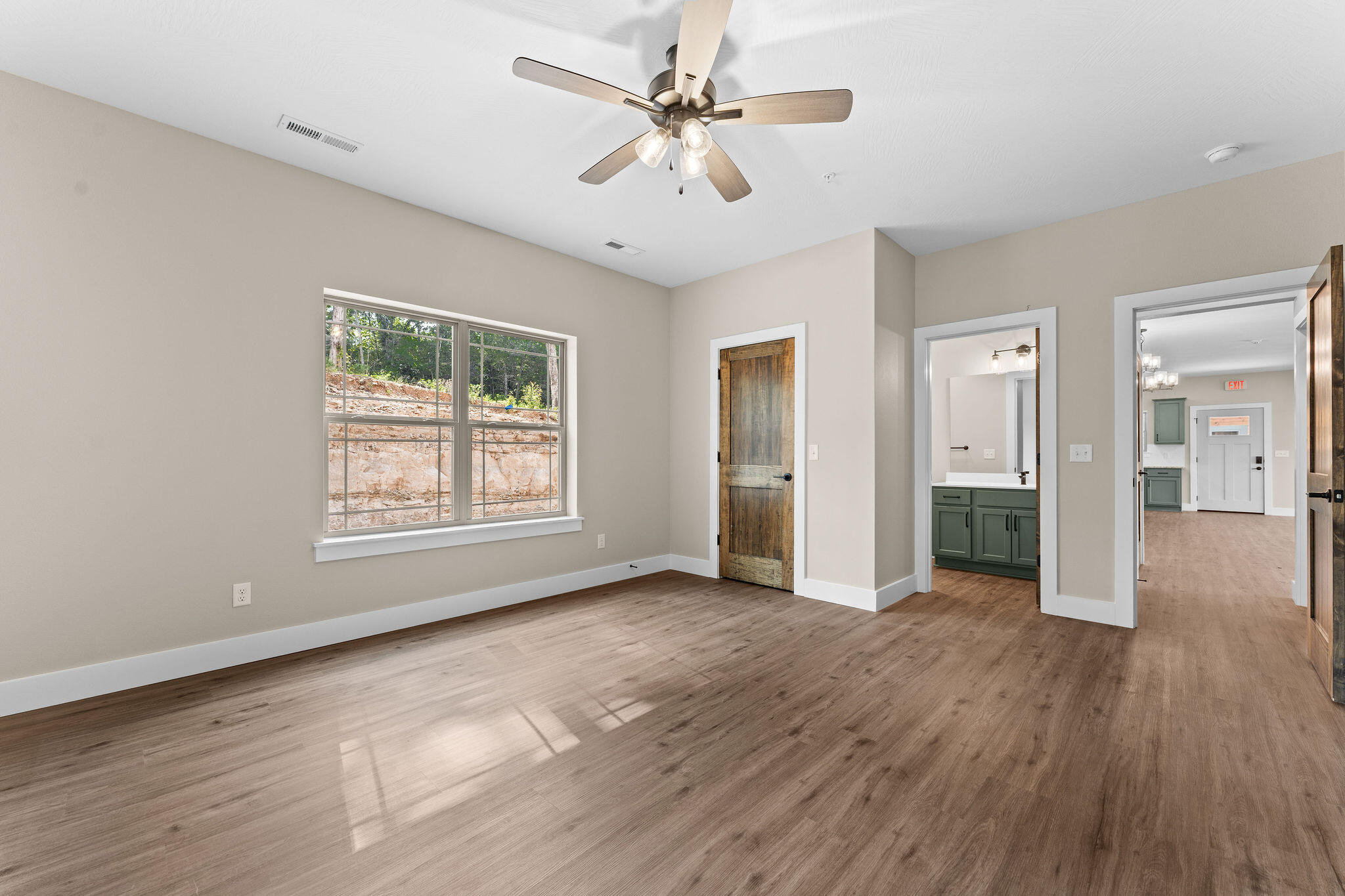 130 Pavilion Court Property Photo 19