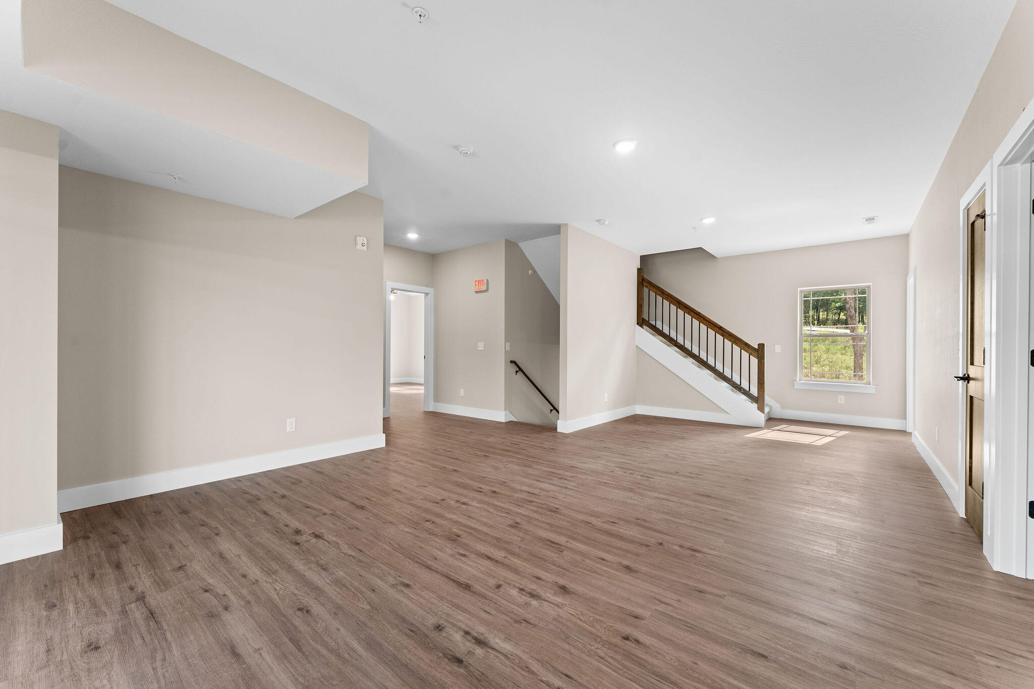 130 Pavilion Court Property Photo 23