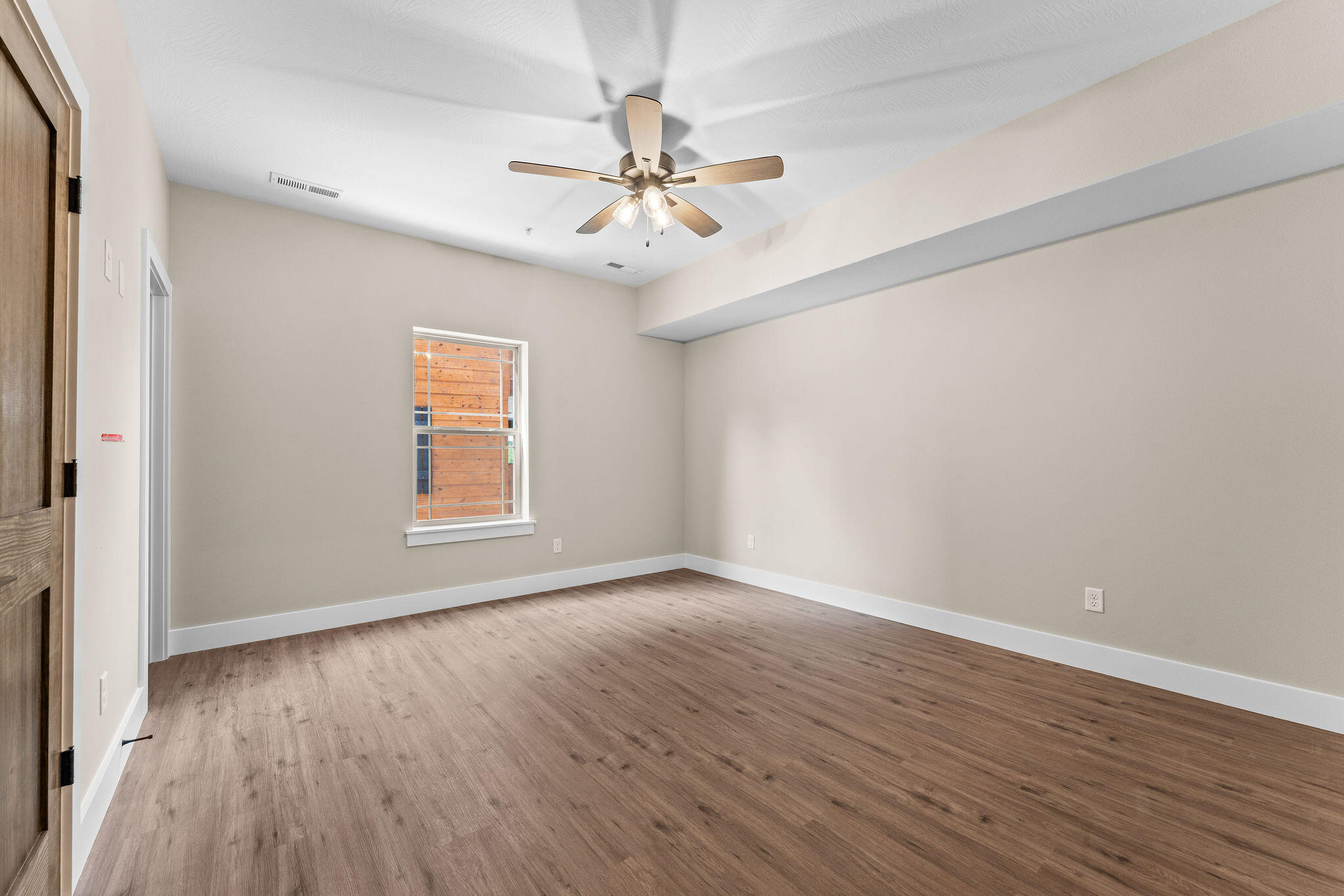 130 Pavilion Court Property Photo 25