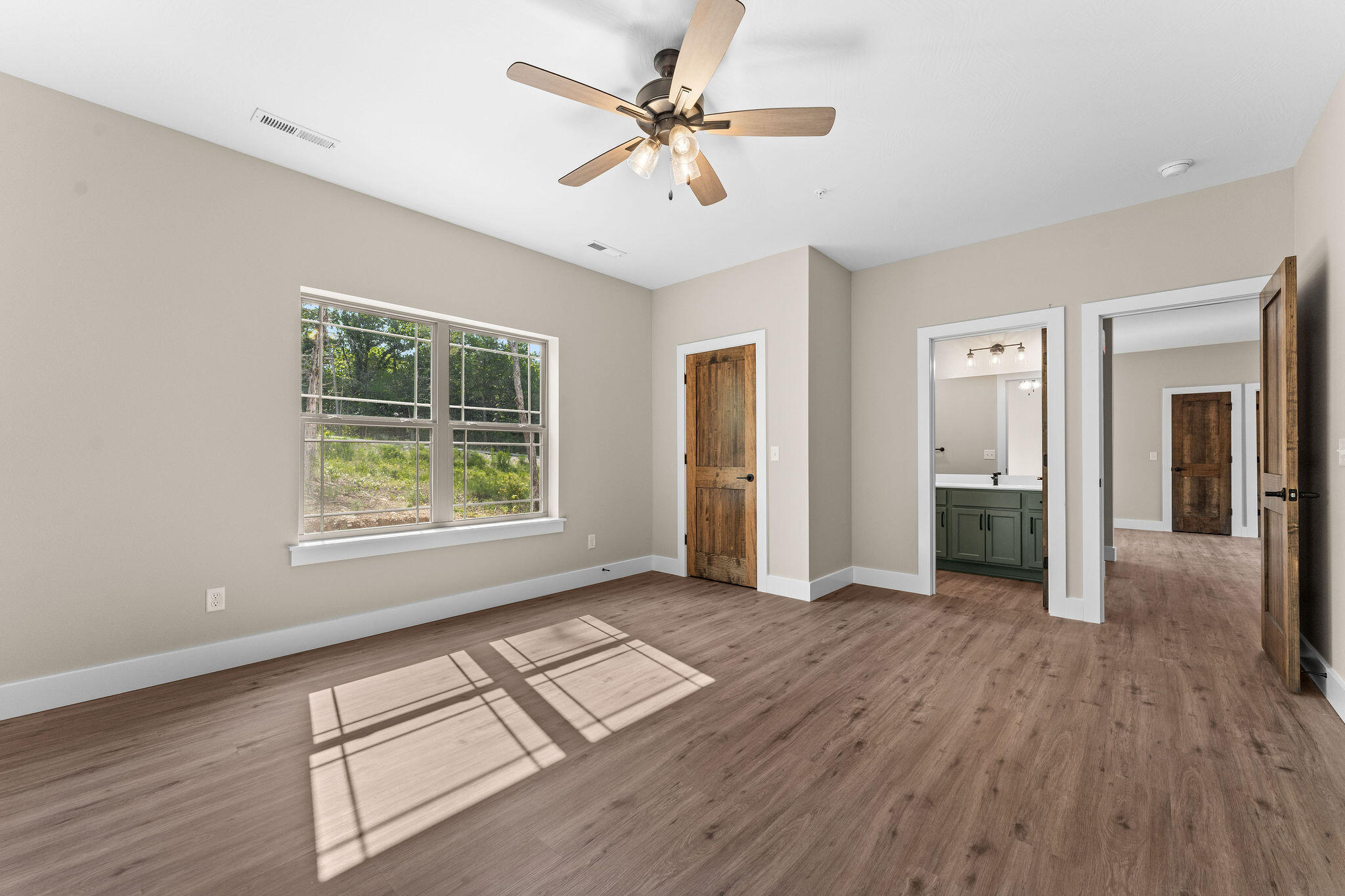 130 Pavilion Court Property Photo 29