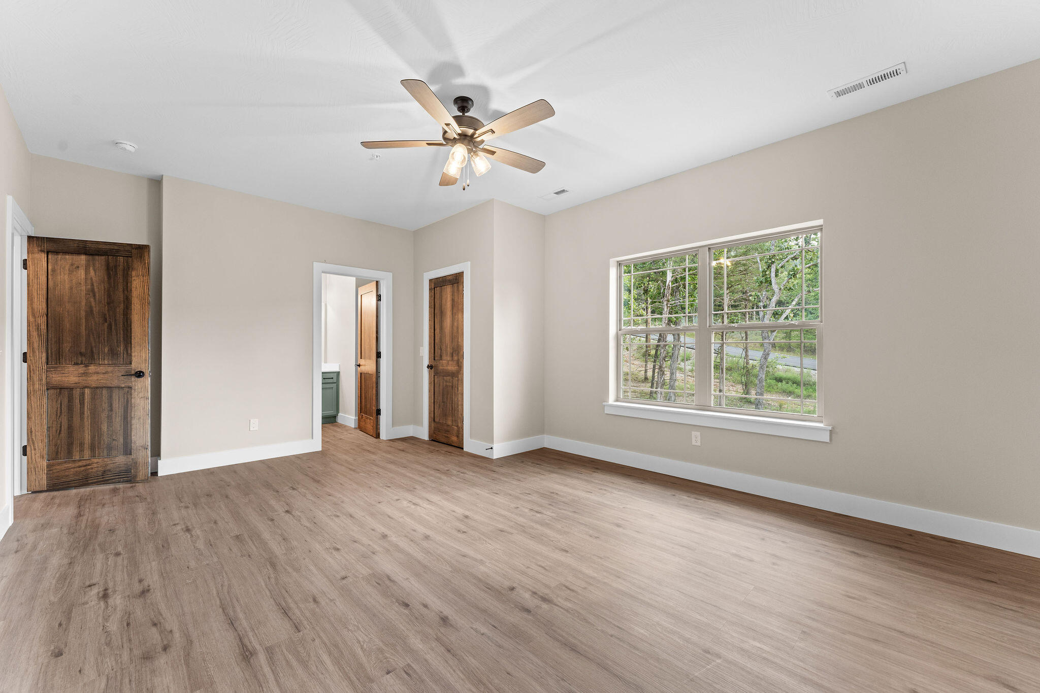 130 Pavilion Court Property Photo 45