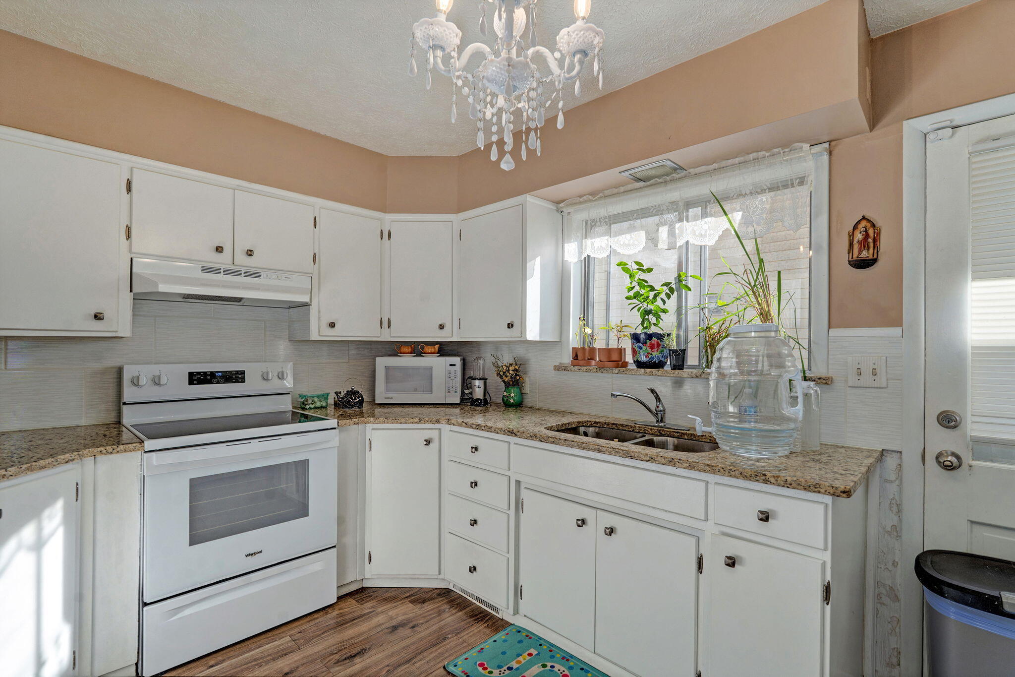 1909 South Nettleton Avenue Property Photo 10