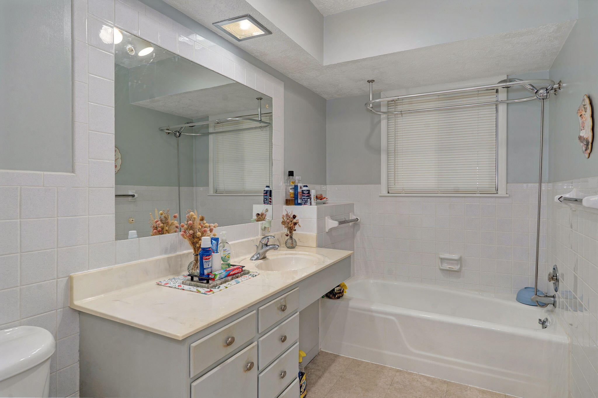 1909 South Nettleton Avenue Property Photo 16