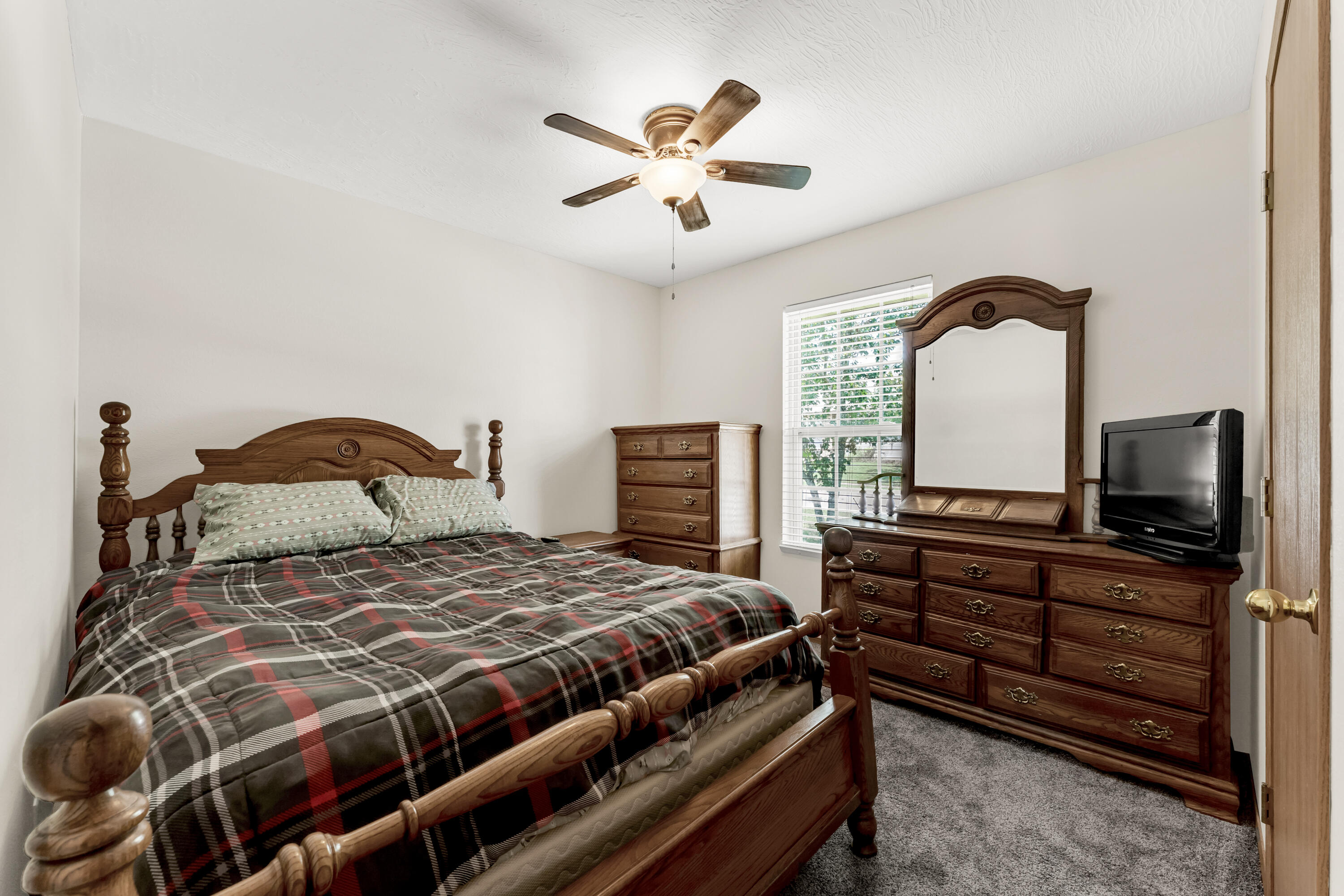 2462 West Cedar Creek Drive Property Photo 20