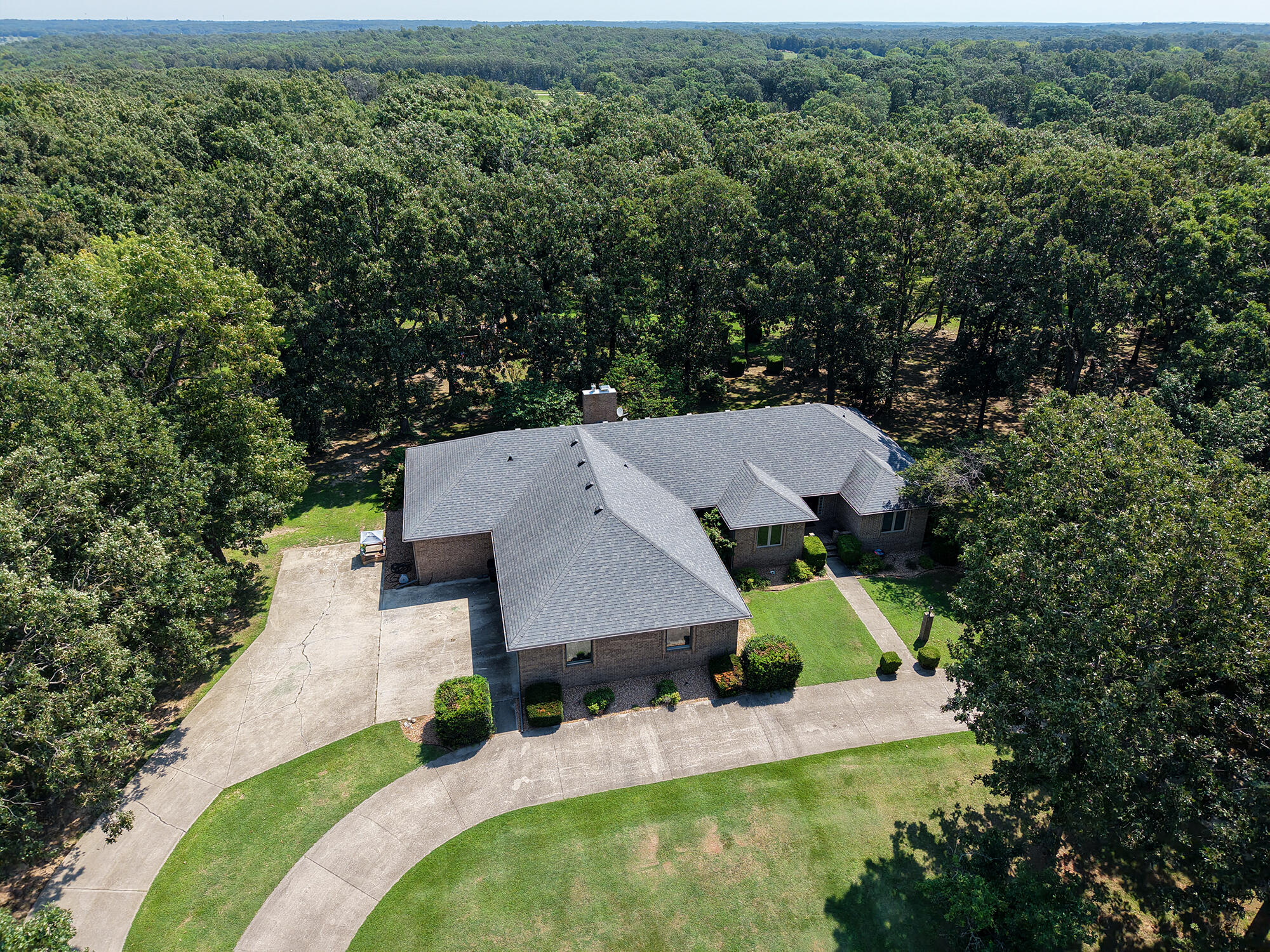 1738 Hawthorn Place Property Photo 9