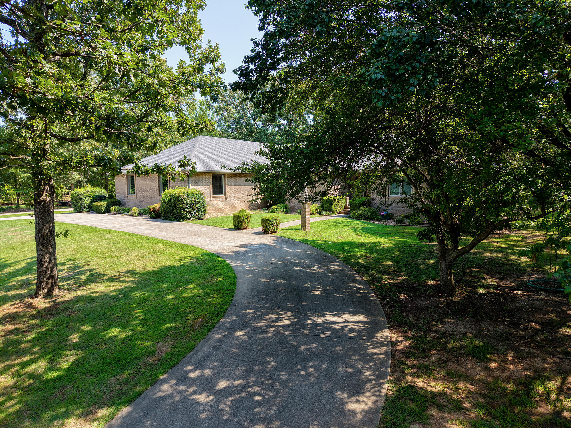 1738 Hawthorn Place Property Photo 15