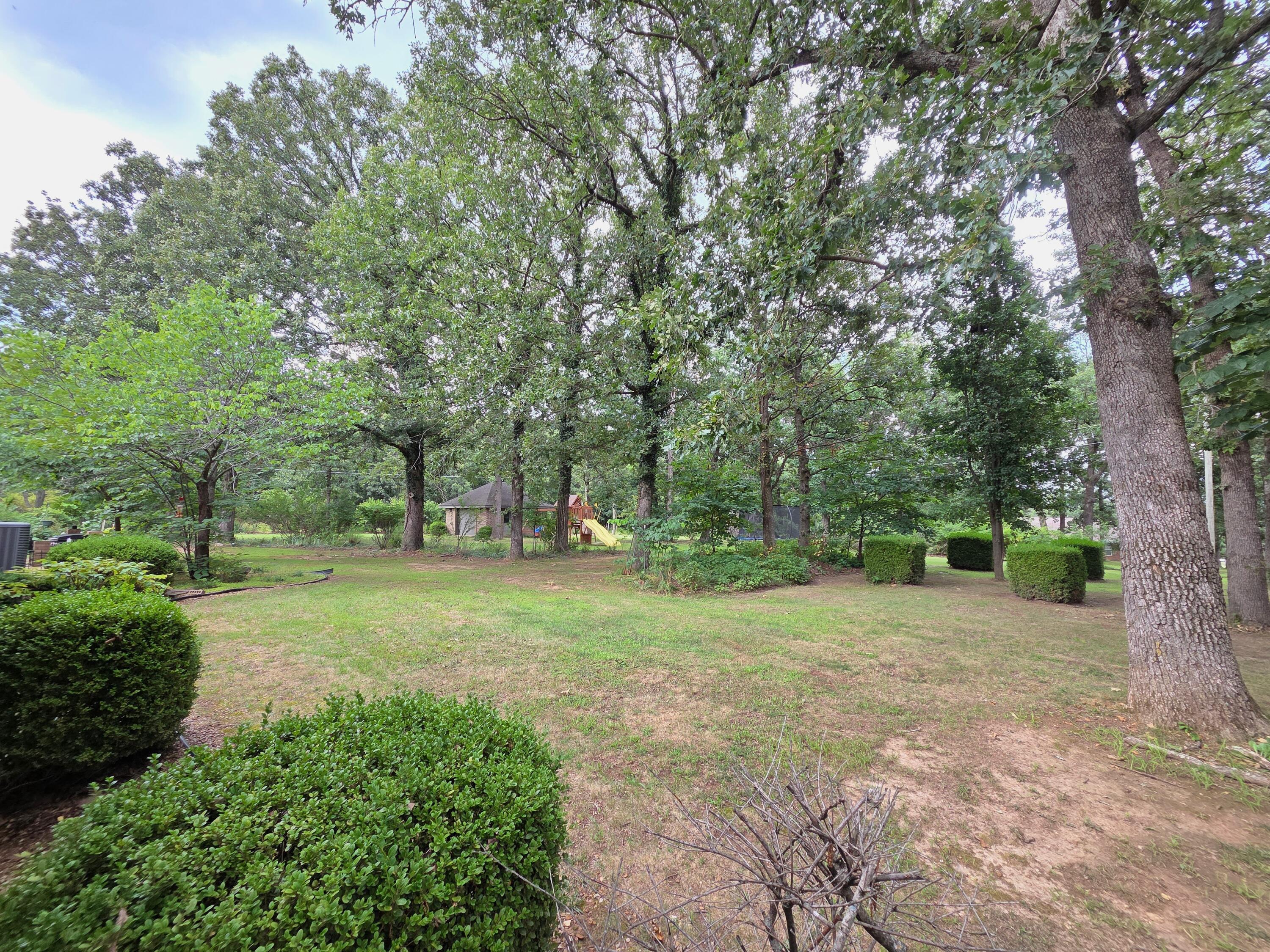 1738 Hawthorn Place Property Photo 21