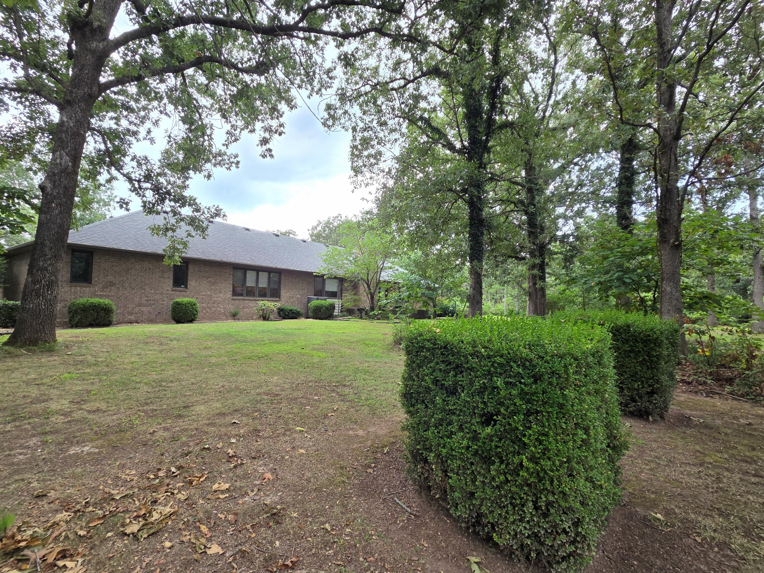 1738 Hawthorn Place Property Photo 31
