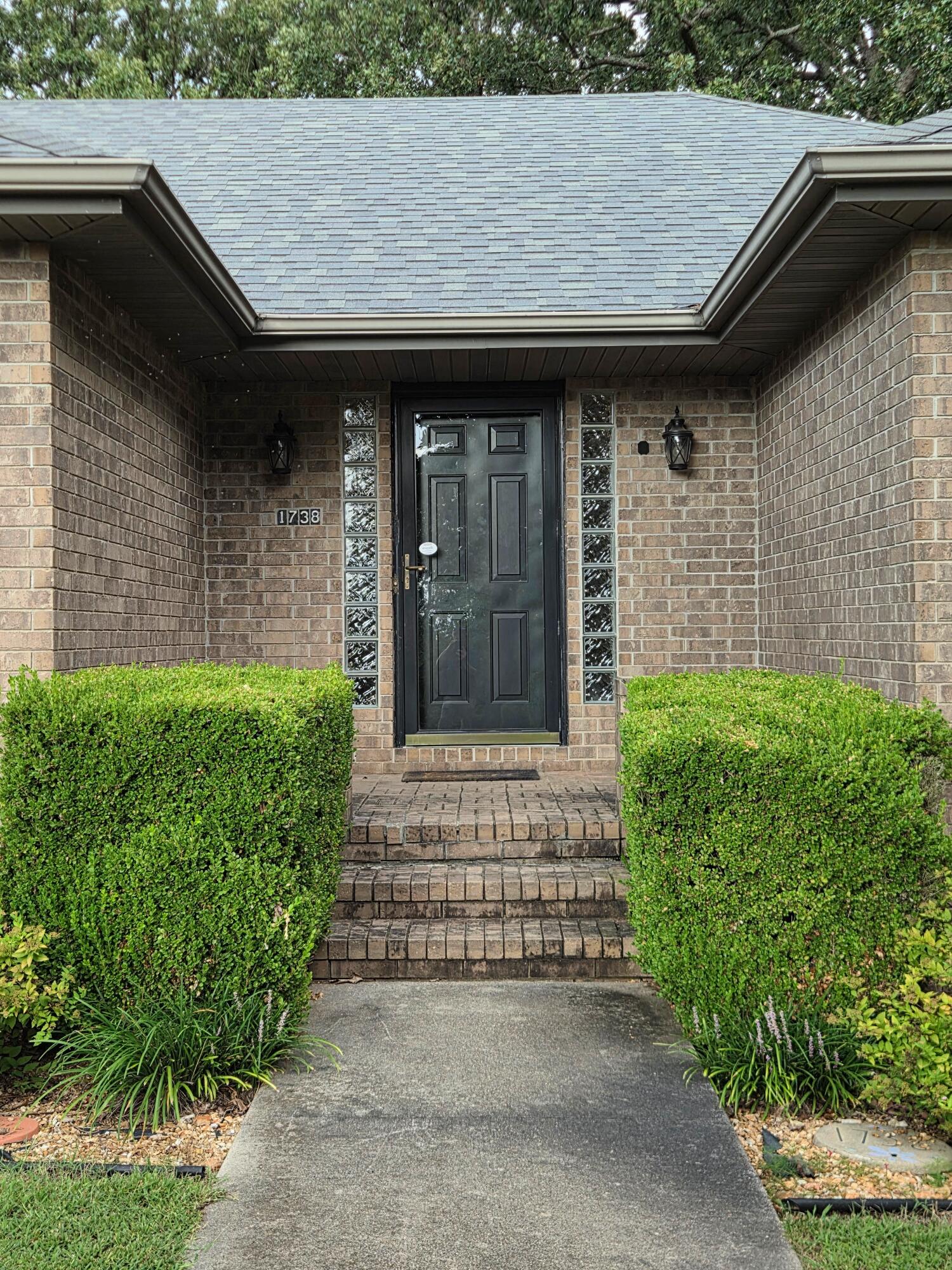 1738 Hawthorn Place Property Photo 39