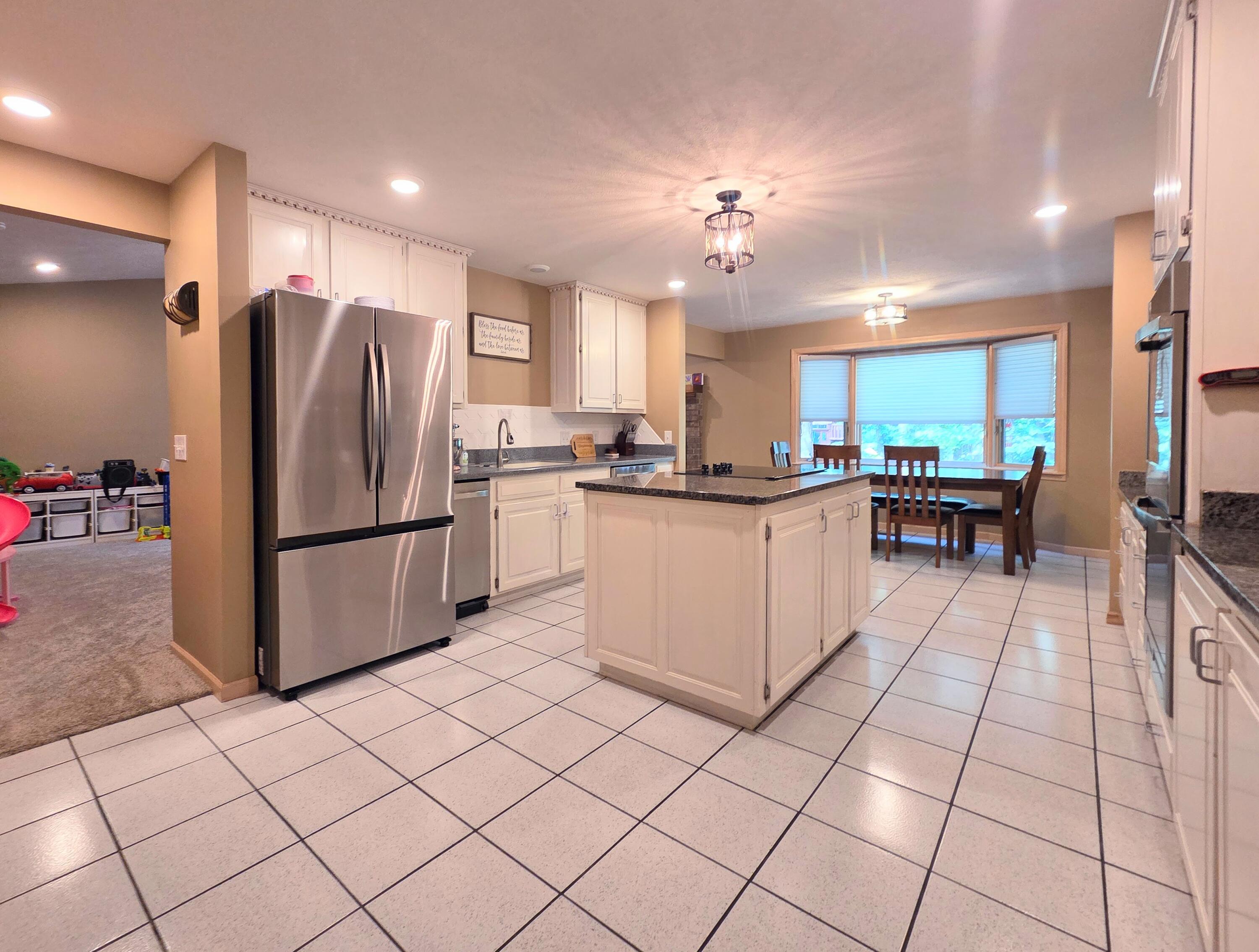 1738 Hawthorn Place Property Photo 45