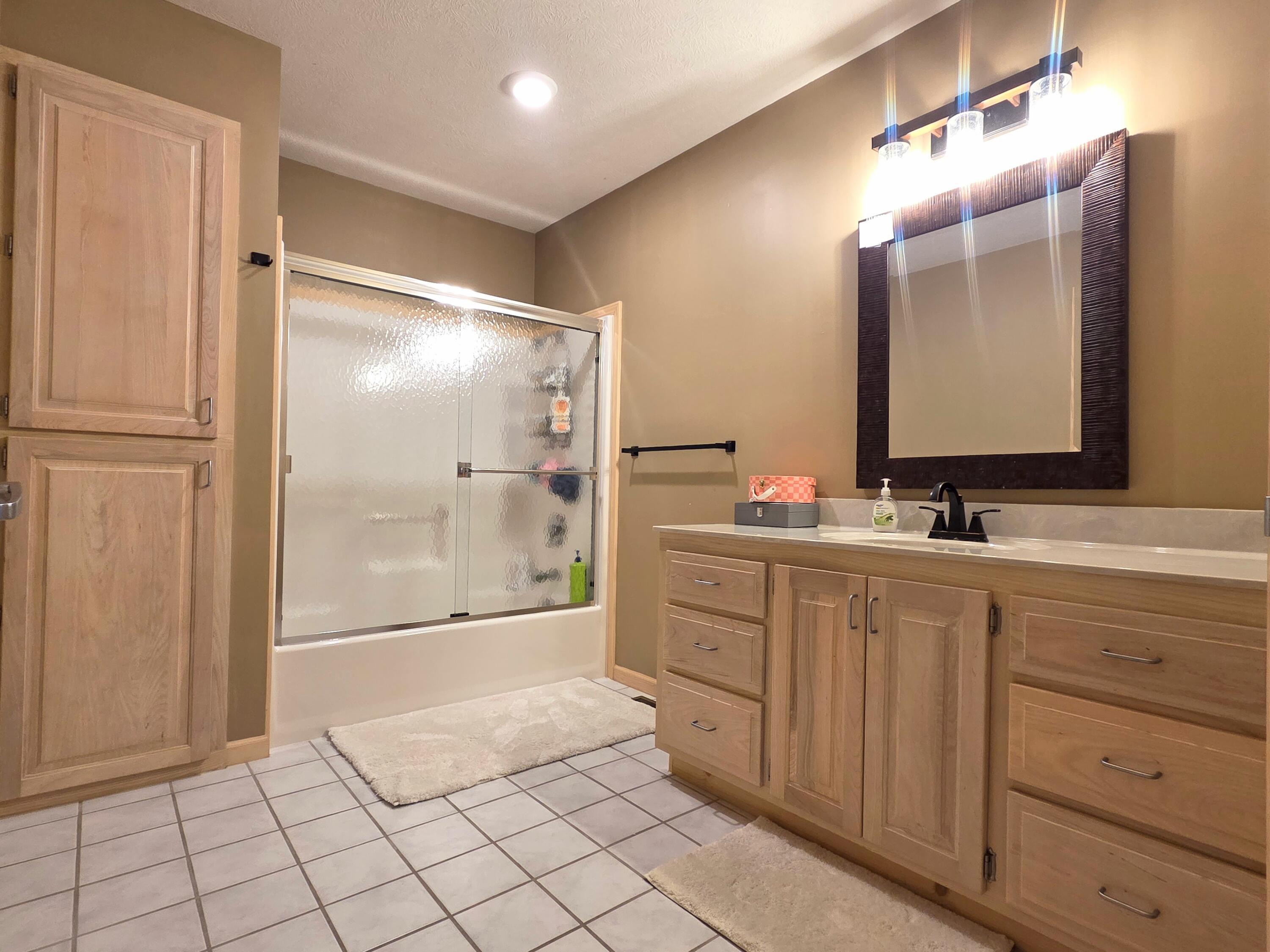 1738 Hawthorn Place Property Photo 74