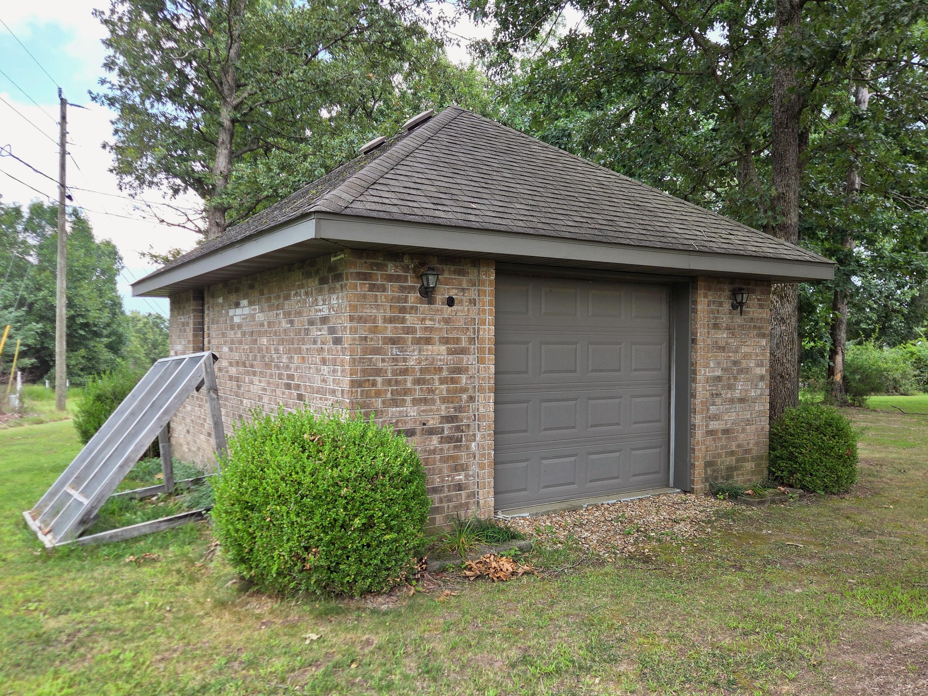 1738 Hawthorn Place Property Photo 85