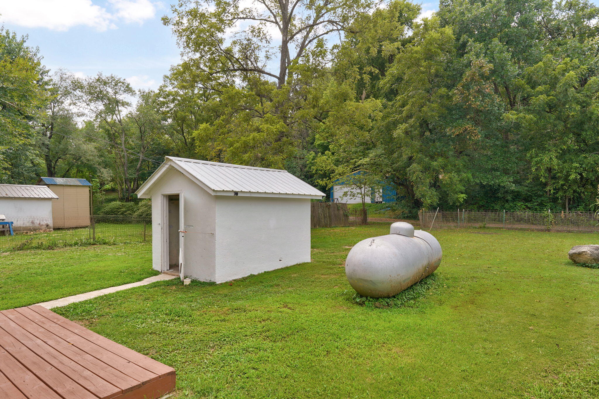 105 South Walnut Street Property Photo 8