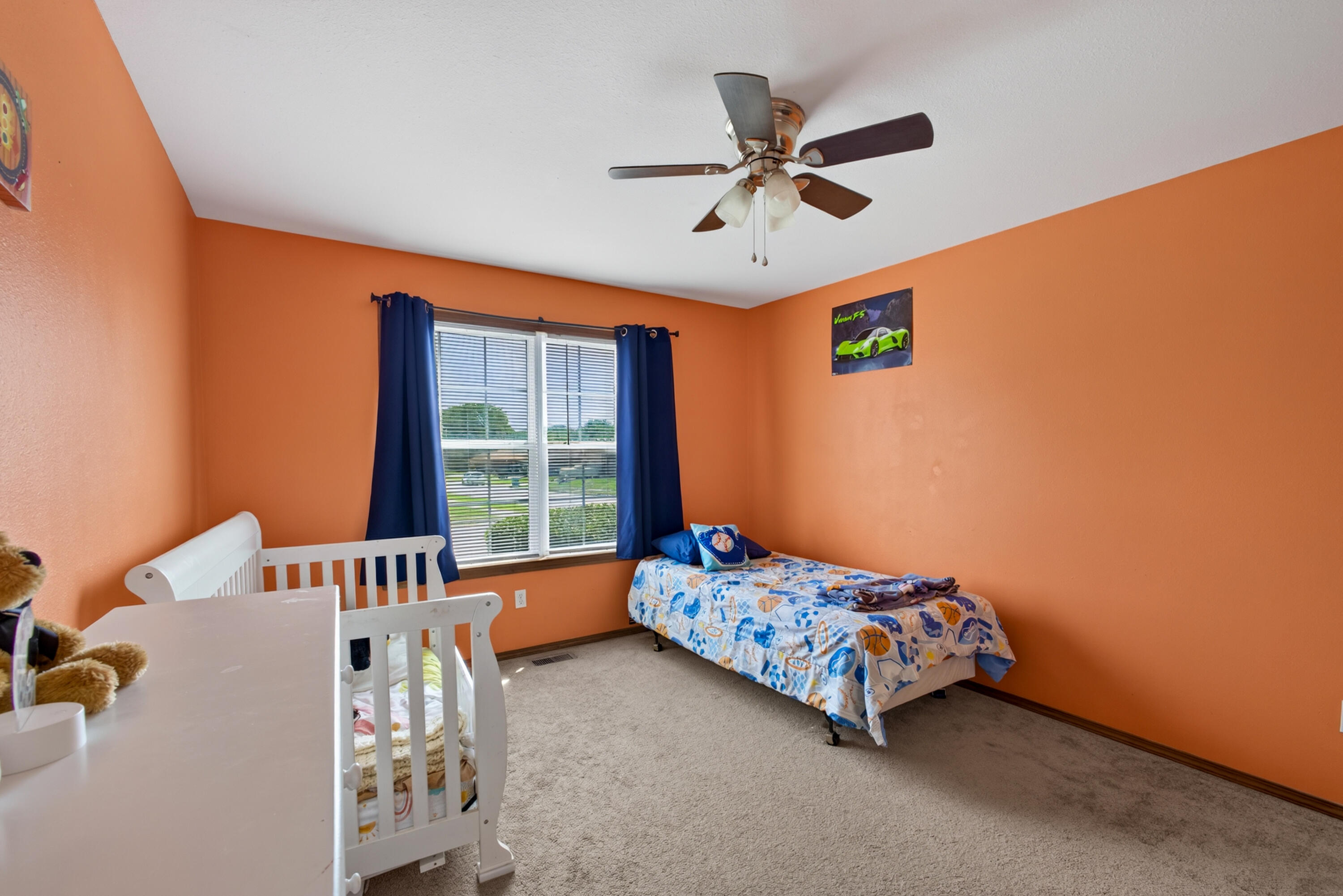 709 South Hazelnut Avenue Property Photo 12