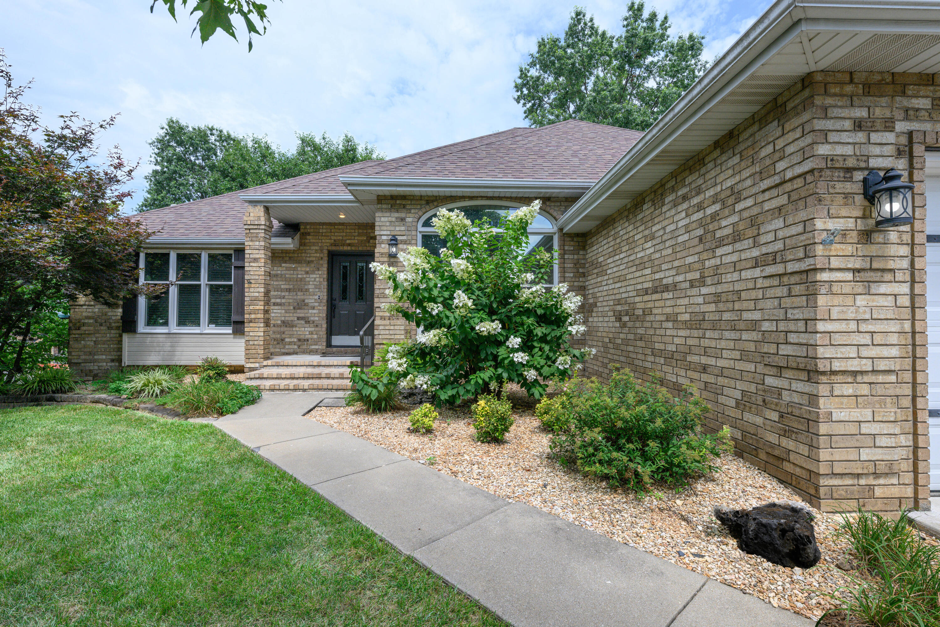 4602 South Forest Avenue Property Photo 7