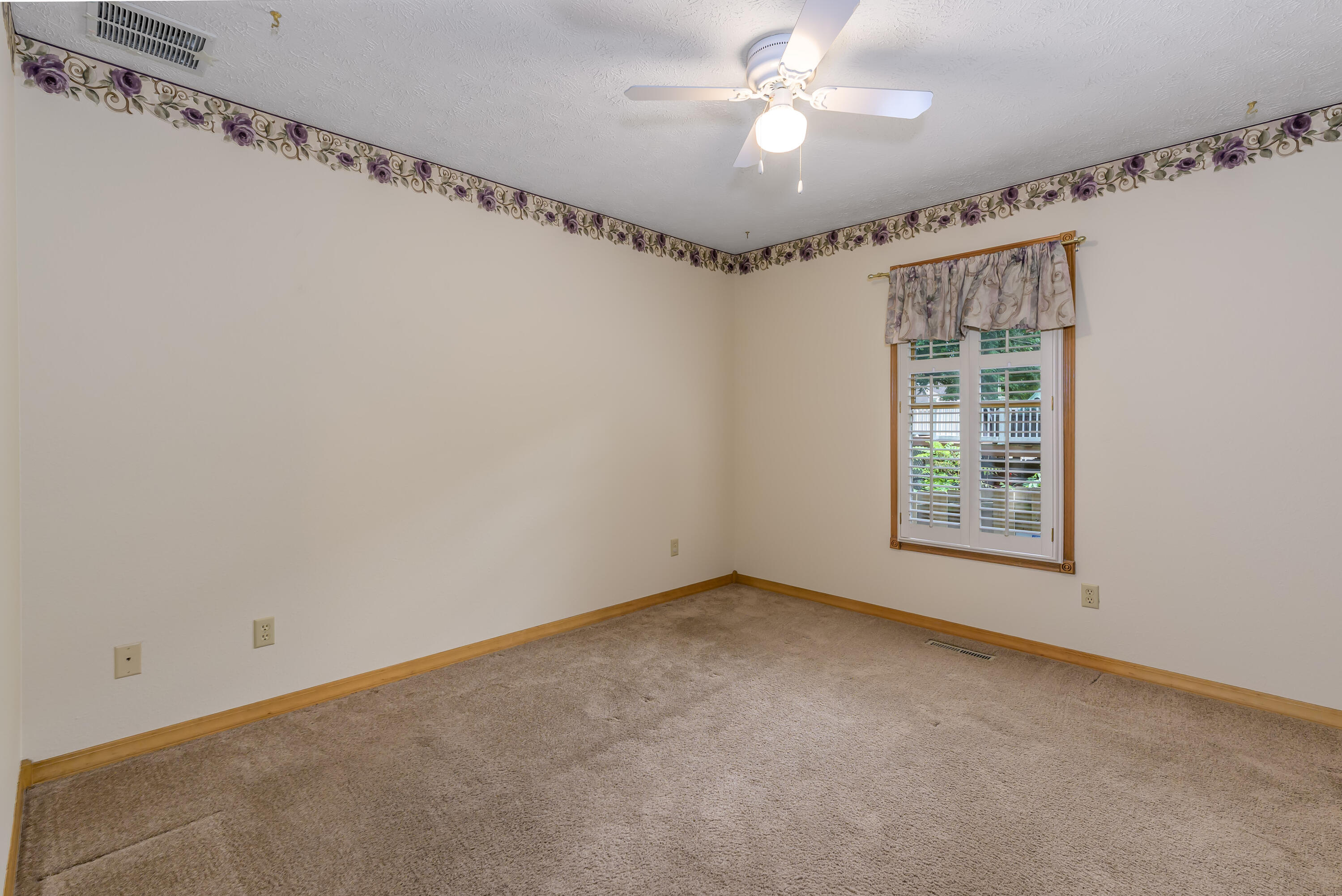 4602 South Forest Avenue Property Photo 33