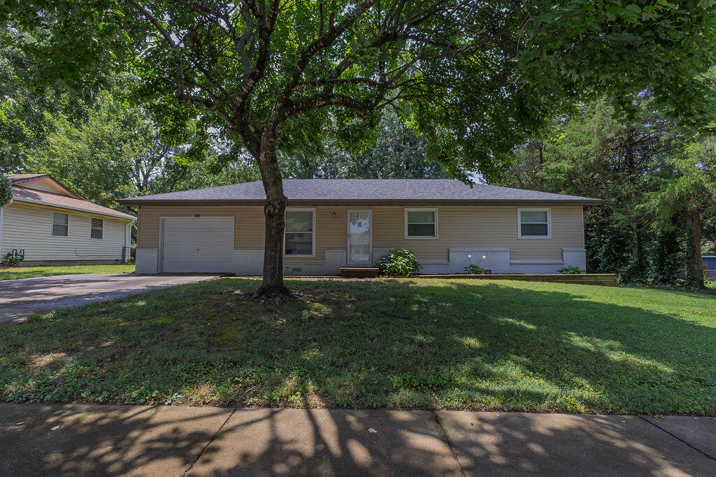 602 Aspen Drive Property Photo 1