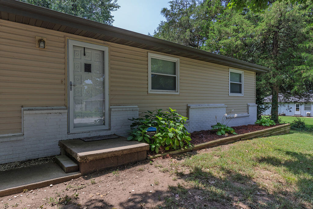 602 Aspen Drive Property Photo 4