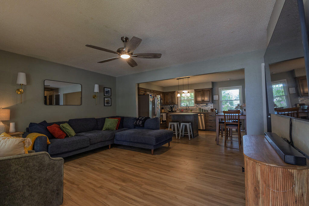 602 Aspen Drive Property Photo 5