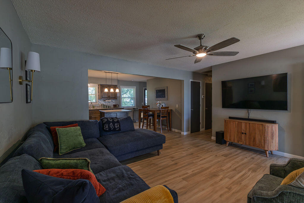 602 Aspen Drive Property Photo 7