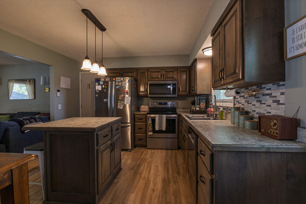 602 Aspen Drive Property Photo 9