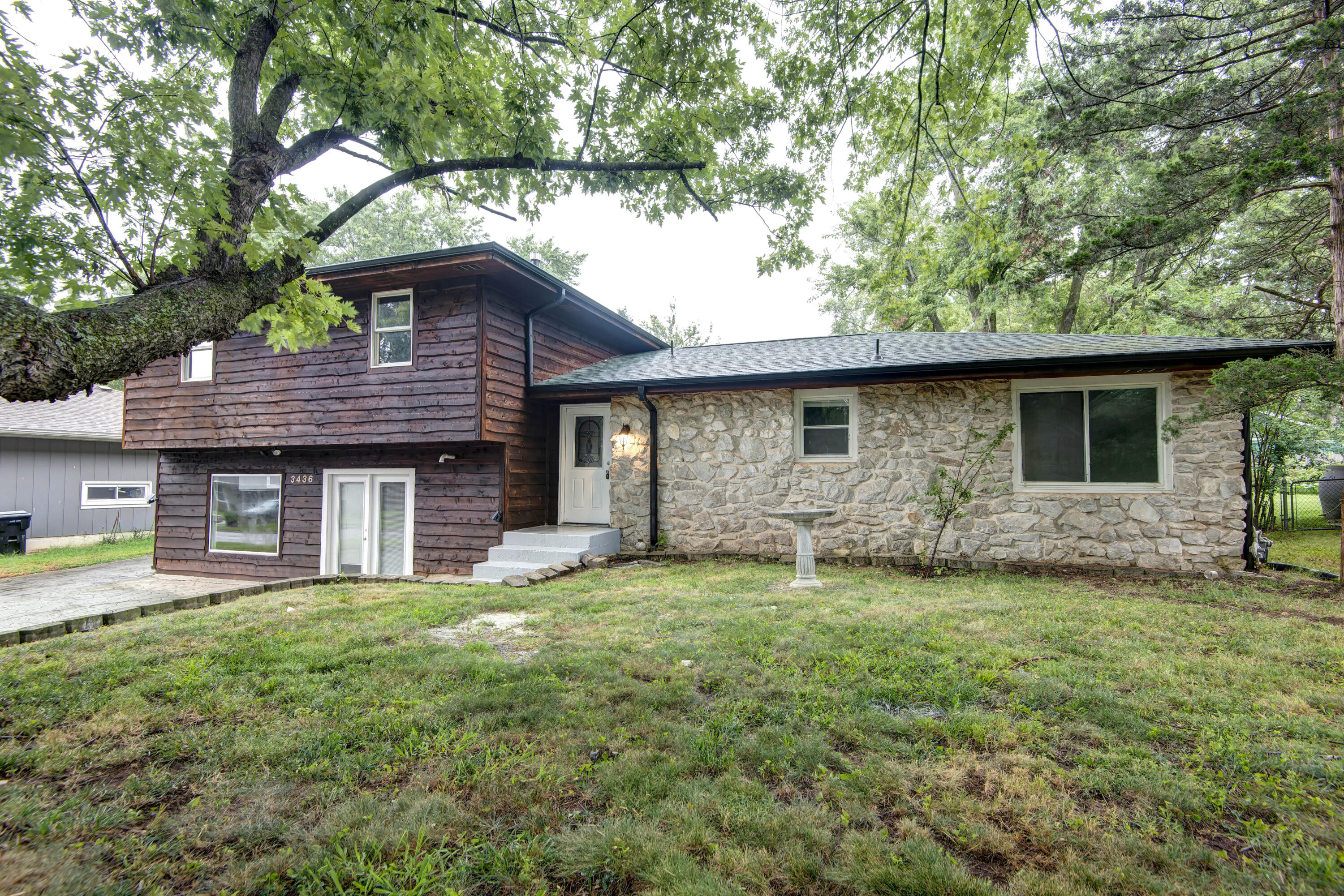 3436 South Nettleton Avenue Property Photo 1