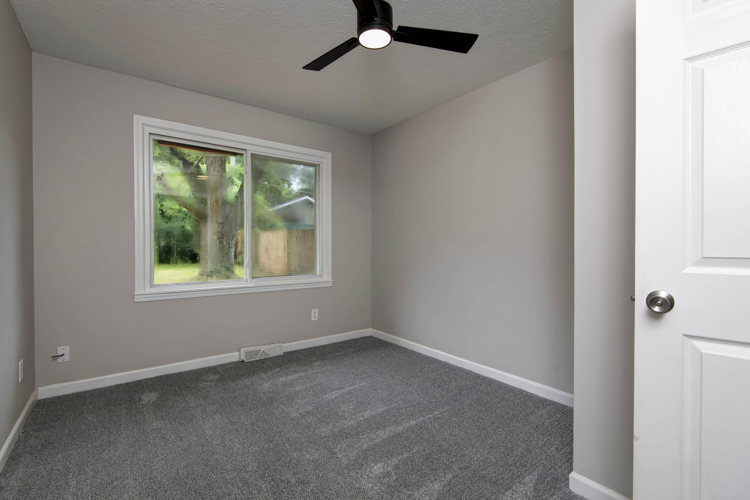3436 South Nettleton Avenue Property Photo 20