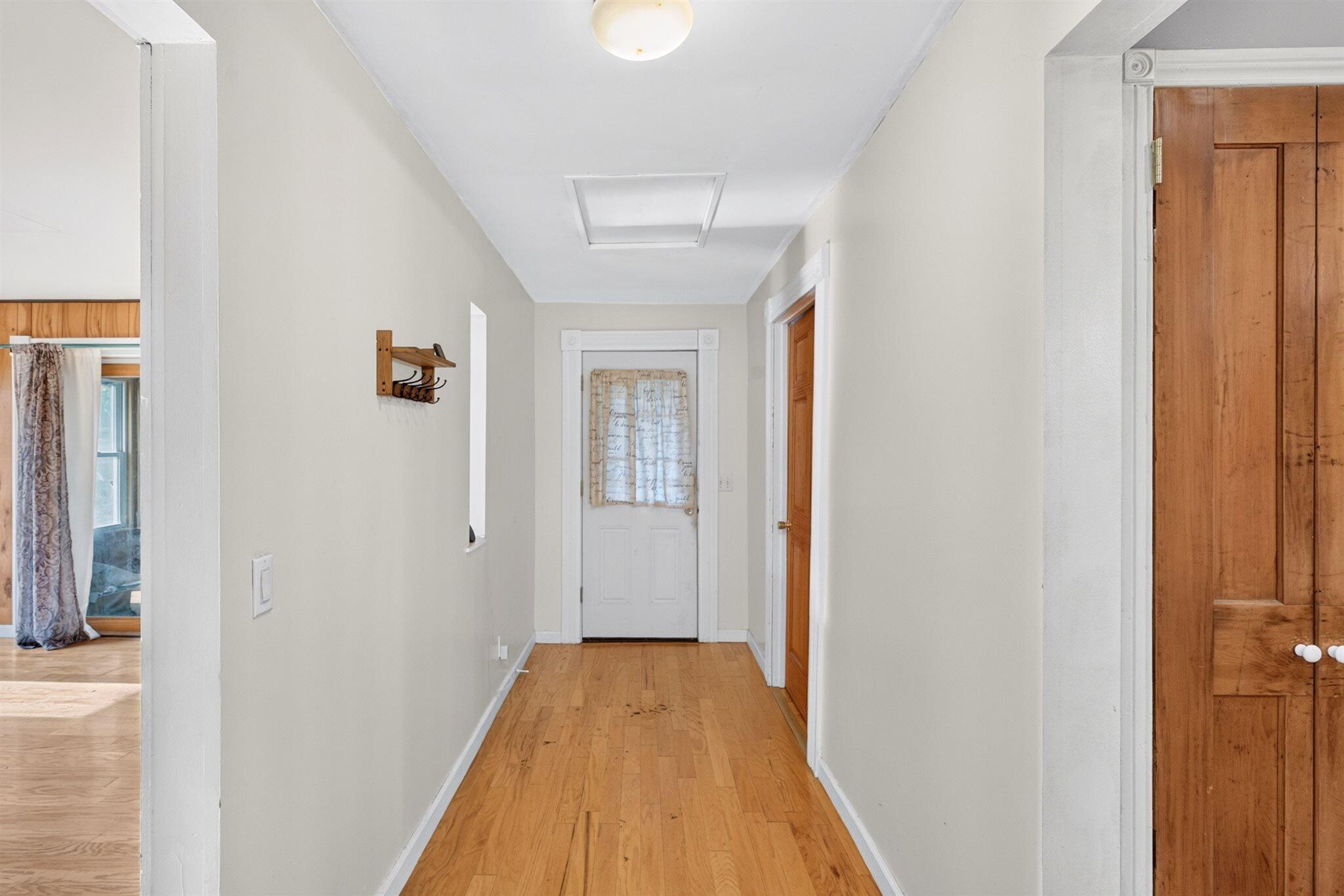 12 Wallace Lane Property Photo 5