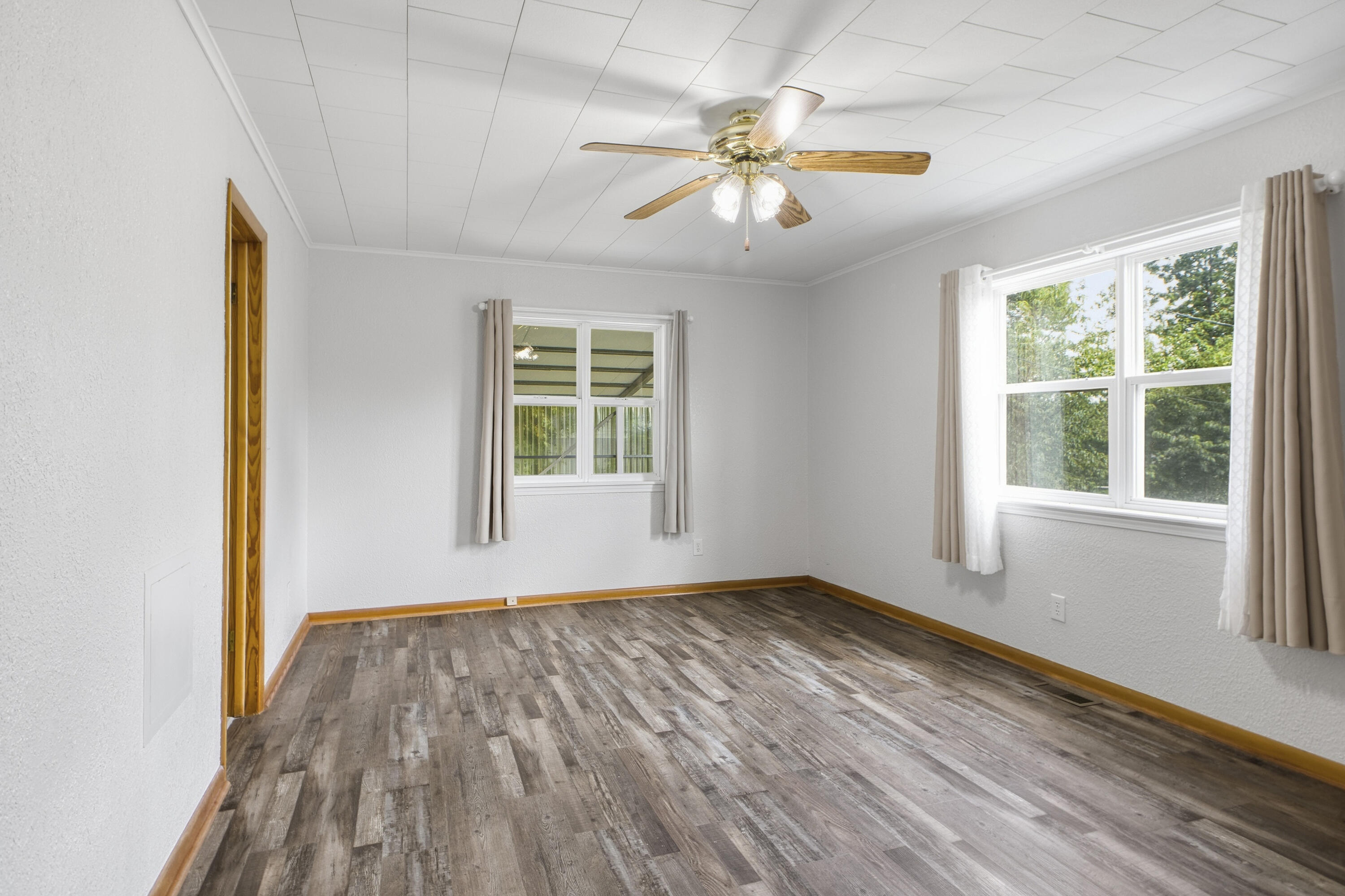 8567 Brookside Circle Property Photo 10