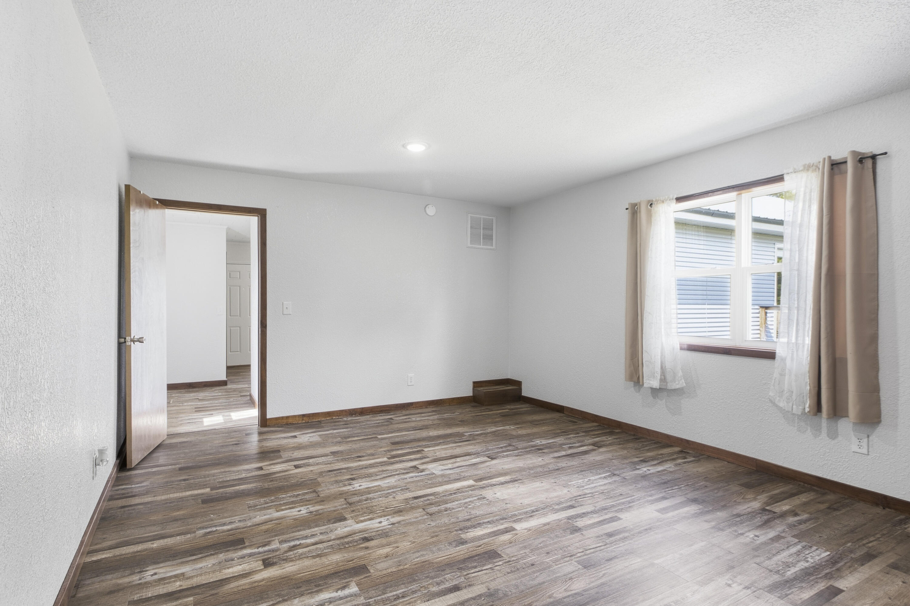 8567 Brookside Circle Property Photo 17