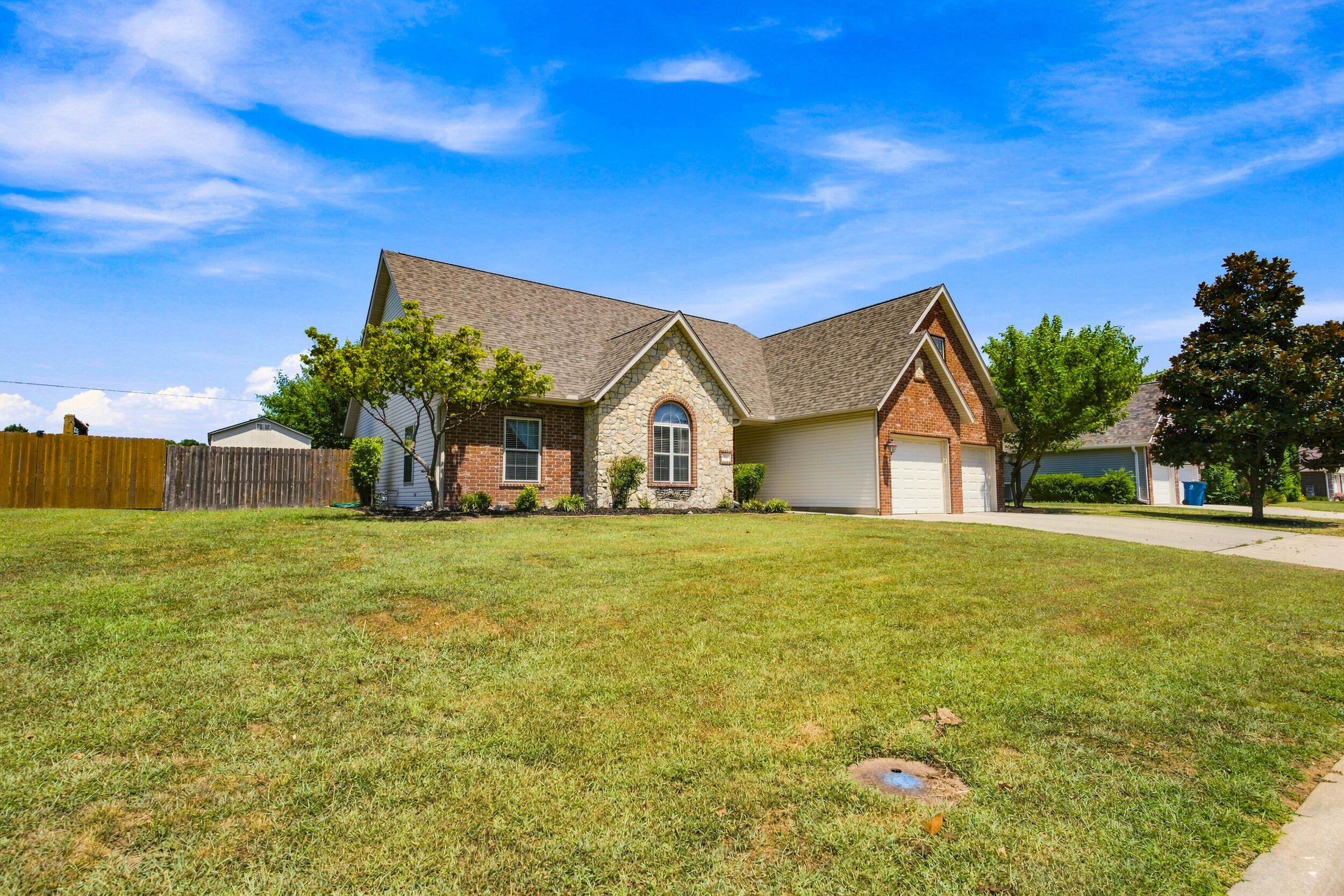 113 Justin Boulevard Property Photo 3